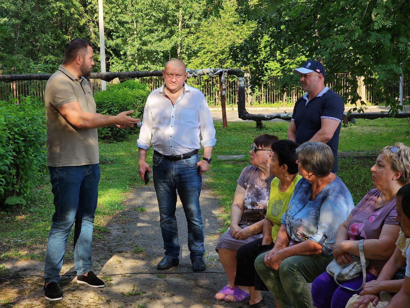чехов, село Молоди, электроснабжение, энергоснабжение, россети московский регион, глава округа Михаил Собакин, встреча с жителями, модернизация,