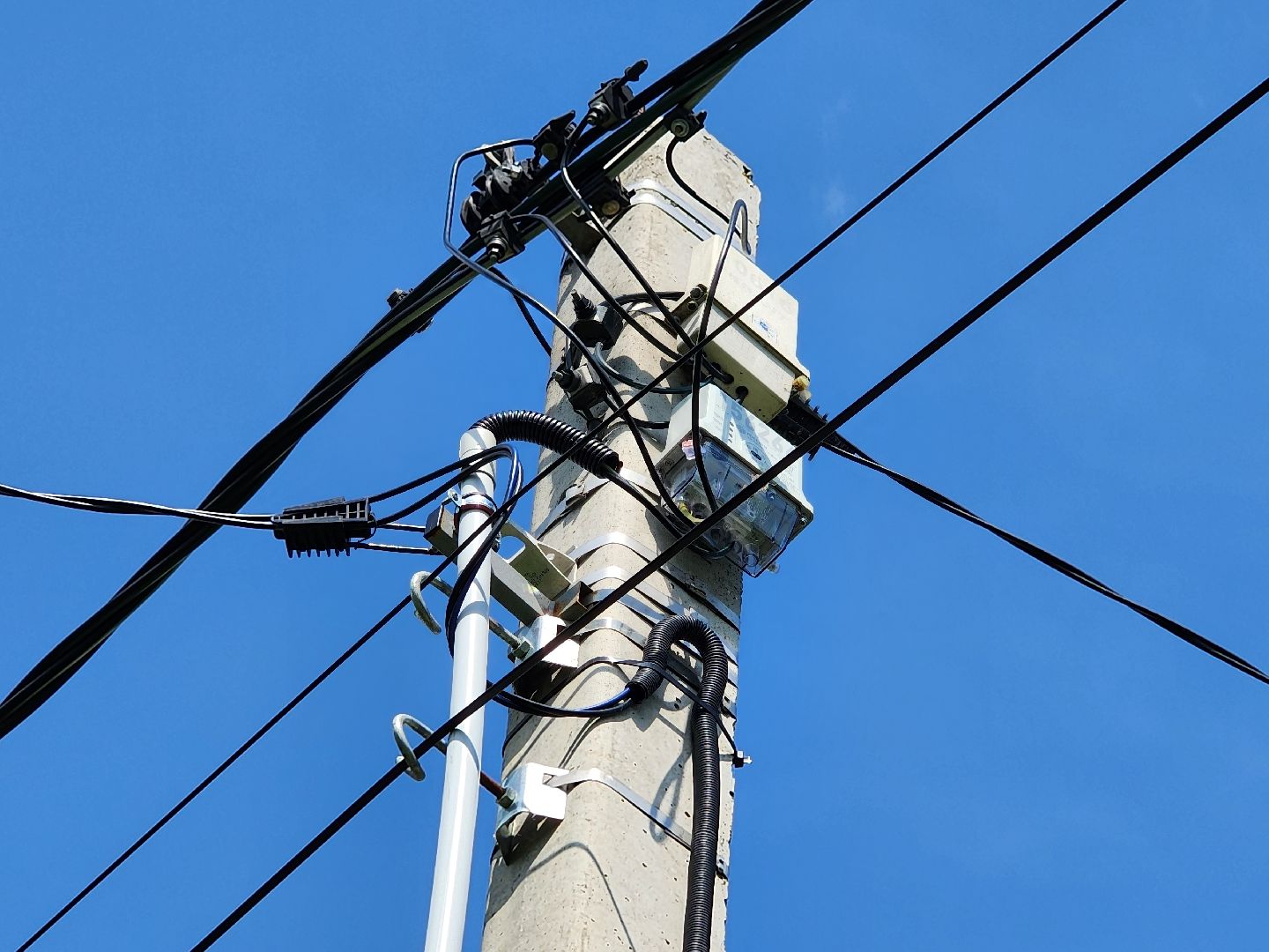 чехов, село Молоди, электроснабжение, энергоснабжение, россети московский регион, глава округа Михаил Собакин, встреча с жителями, модернизация,