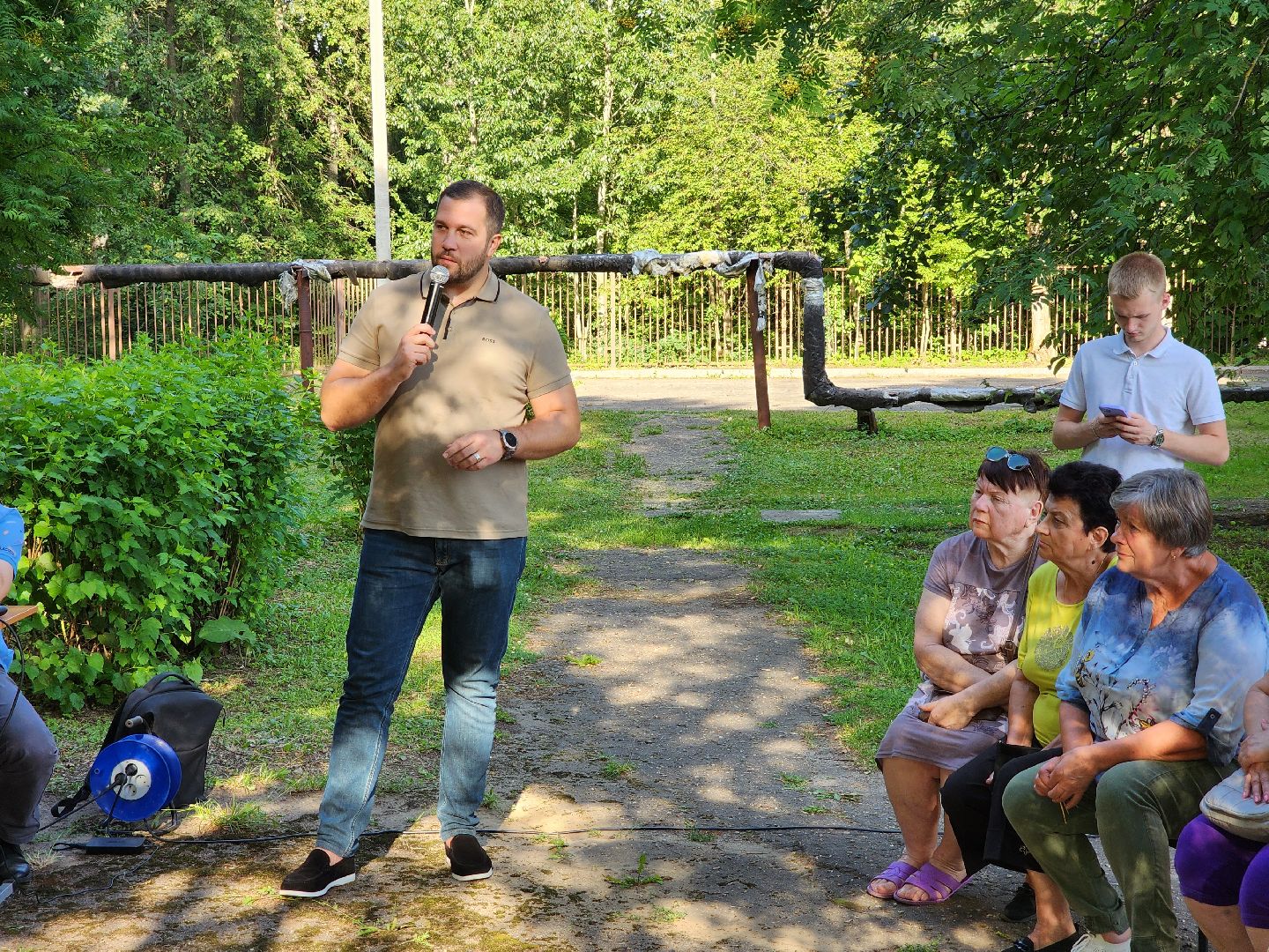 чехов, село Молоди, электроснабжение, энергоснабжение, россети московский регион, глава округа Михаил Собакин, встреча с жителями, модернизация,