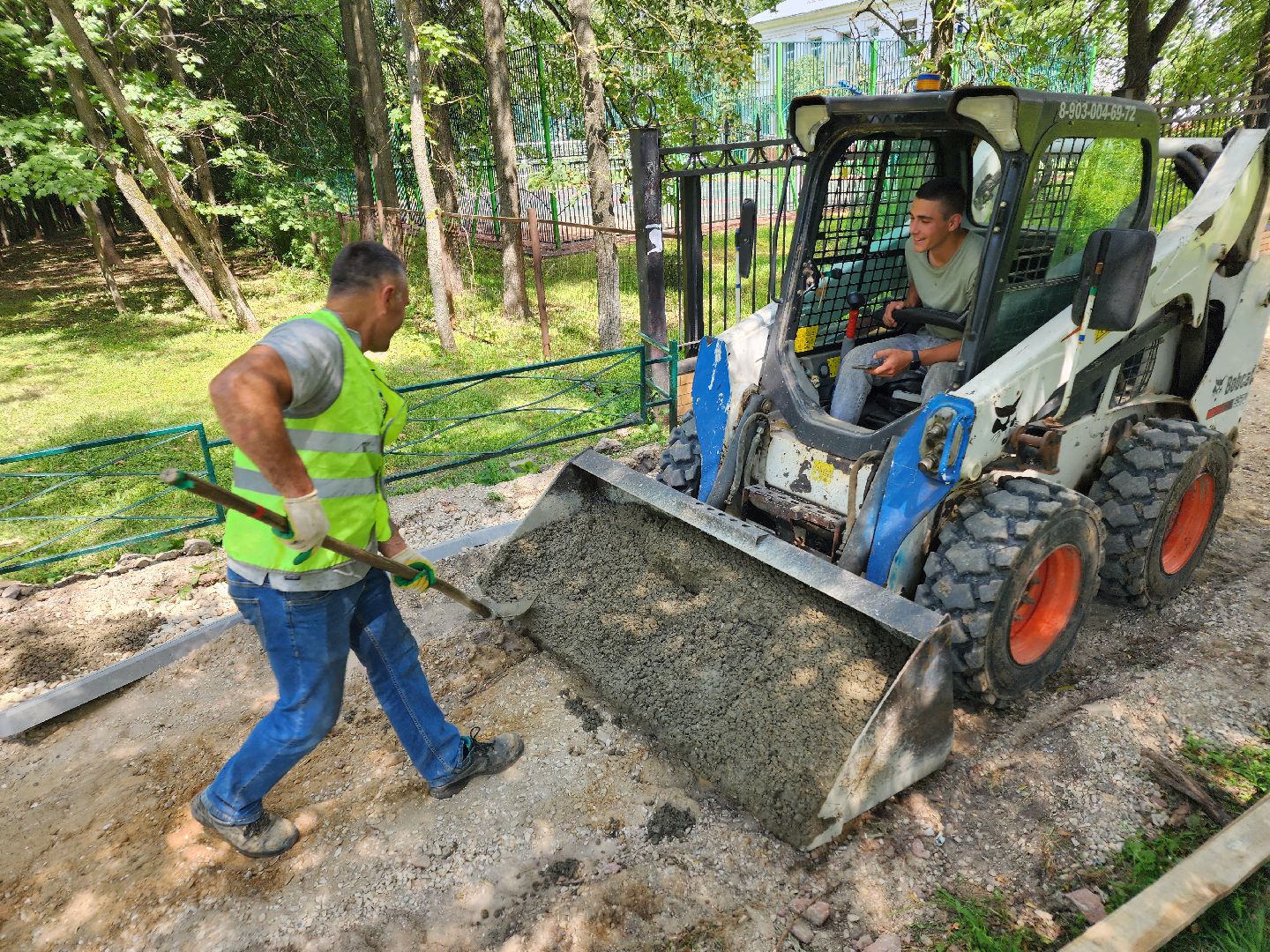 чехов, улица Чехова, строительство тротуара, нацпроект безопасные и качественные автодороги, благоустройство,