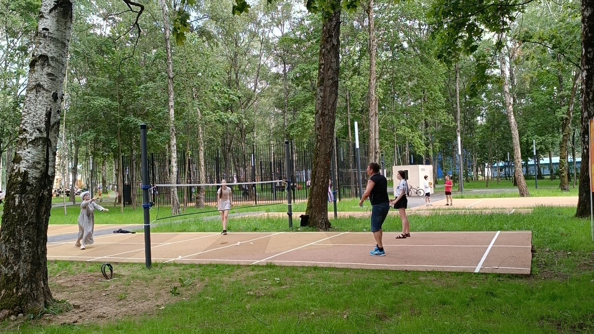 бадминтон, лобня, парк,