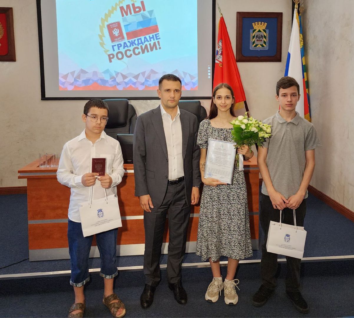 выдача сертификата на жилье, жилищный сертификат, жилье сироте, ленинский округ,дети без попечения родителей,