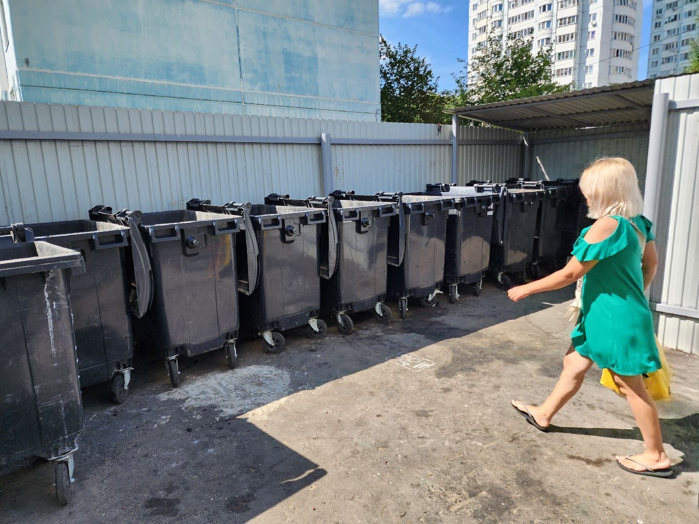 Чехов, городской округ Чехов, обращение с ТКО, вывоз мусора, дополнительные баки, бункеры для крупногабаритных отходов, дополнительные контейнеры, контейнерные площадки, борьба с навалами, региональный оператор МСК-НТ,