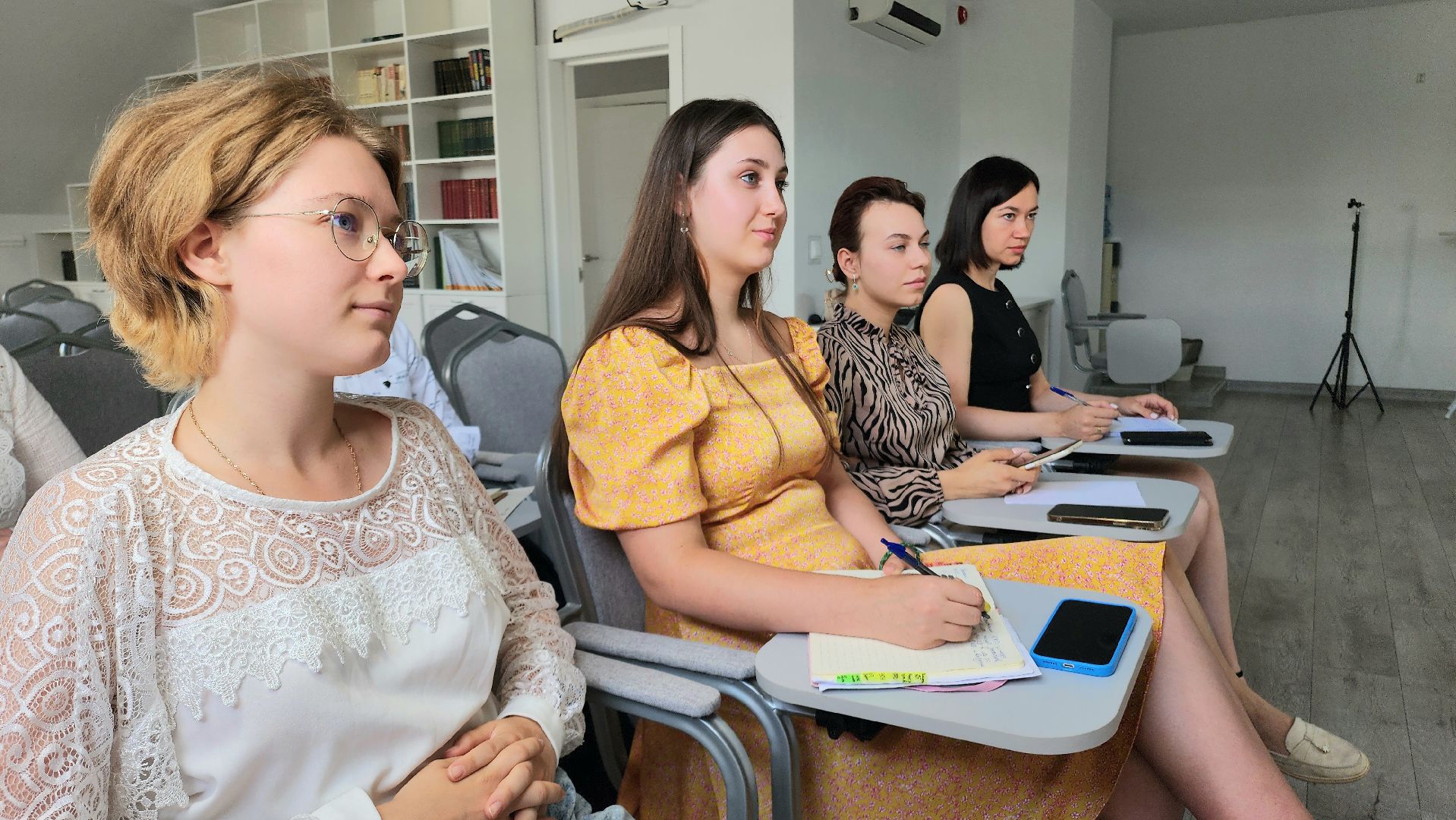 центр защиты бизнеса, Домодедово, Соцпредприятие, Социальное предприятие, меры поддержки, господдержка, Экономика, средний бизнес, Переобучение, Подмосковье,