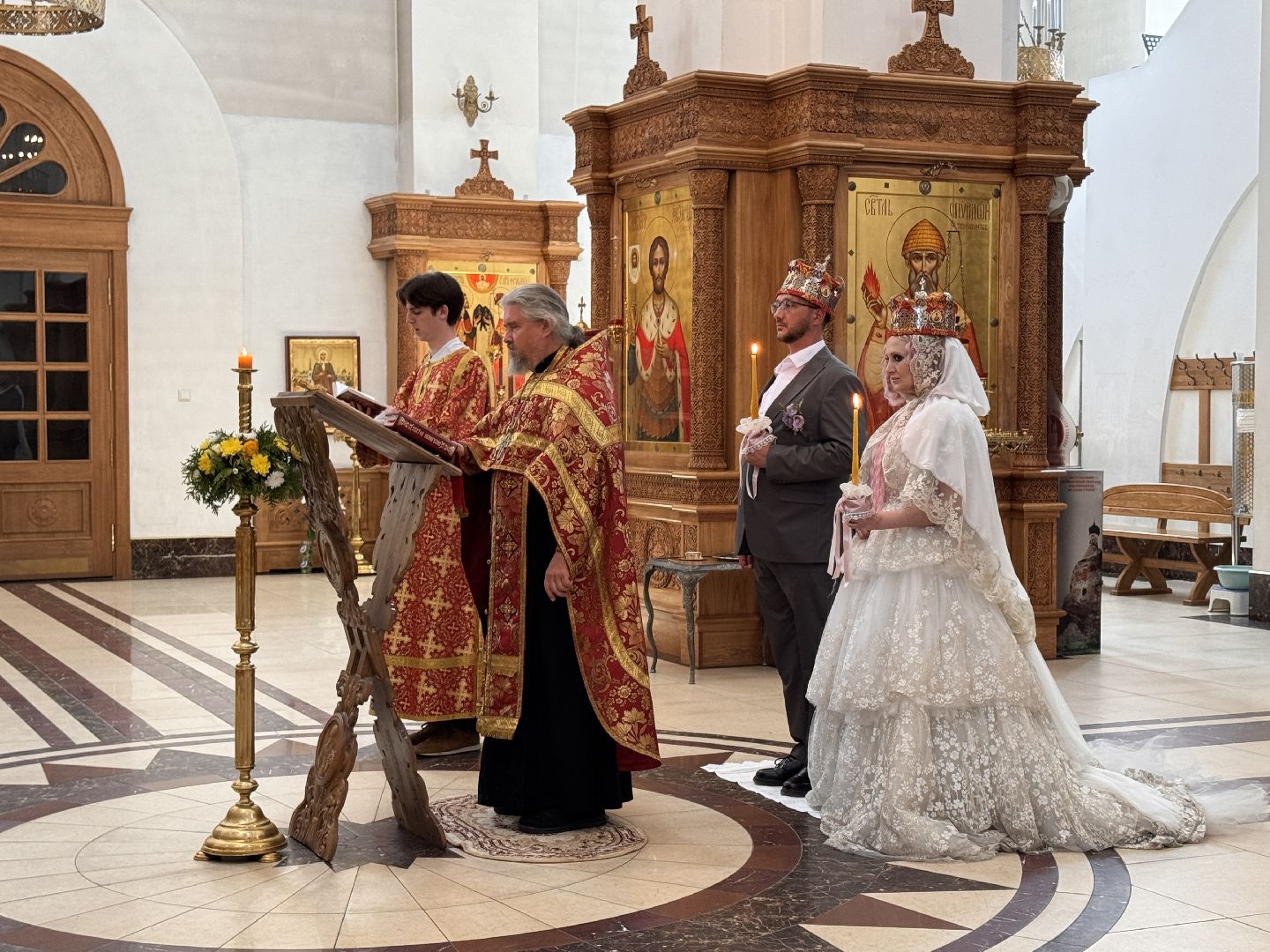 Одинцово, Лесной городок, Молодожны, Медиабанк объединяет,