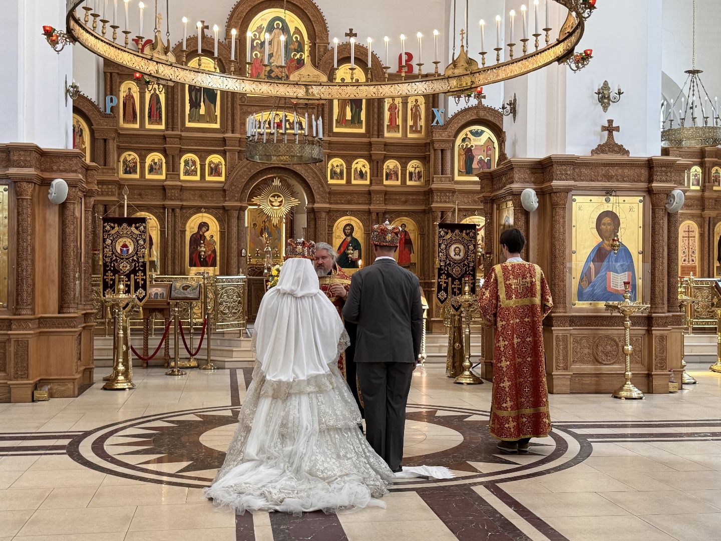 Одинцово, Лесной городок, Молодожны, Медиабанк объединяет,