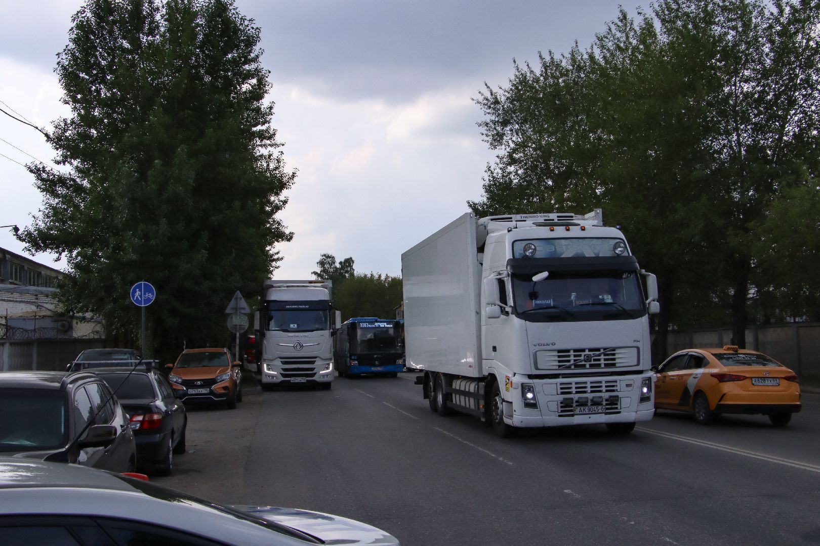 паркон, Евгений Макаров, дзержинский, выезд, пробка, фуры, большегрузы,