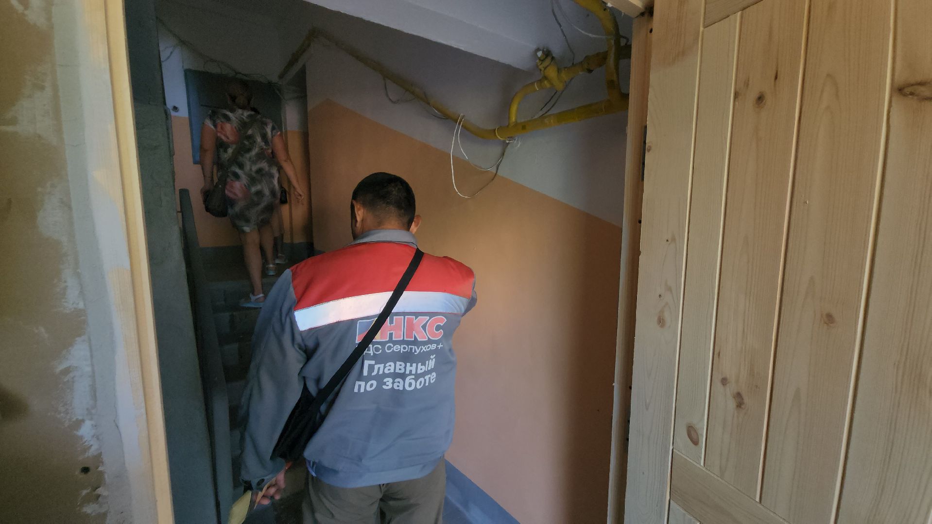 серпухов, ремонт подъездов, софинансирование, жкх, улица дзержинского, управляющая компания,