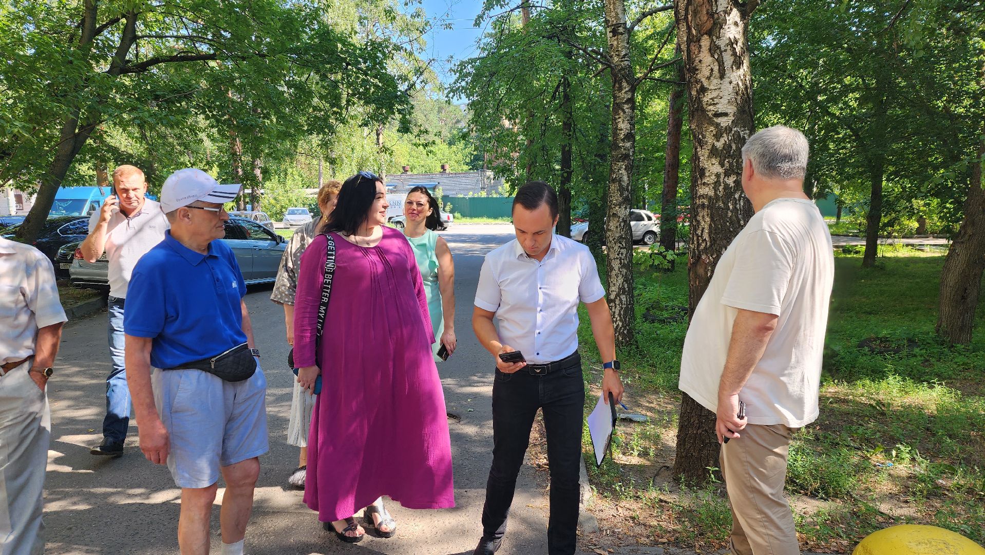 пешие обходы, заместитель главы, Григорий грибанов, ул семашко, ул дзержинского, борис аубакиров, мусор, смет, уборка, озеленение,