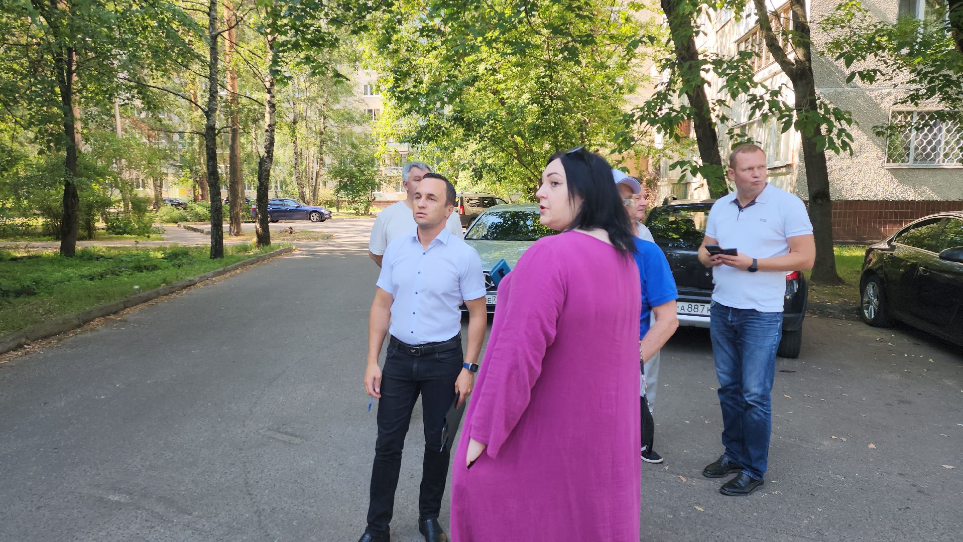 пешие обходы, заместитель главы, Григорий грибанов, ул семашко, ул дзержинского, борис аубакиров, мусор, смет, уборка, озеленение,