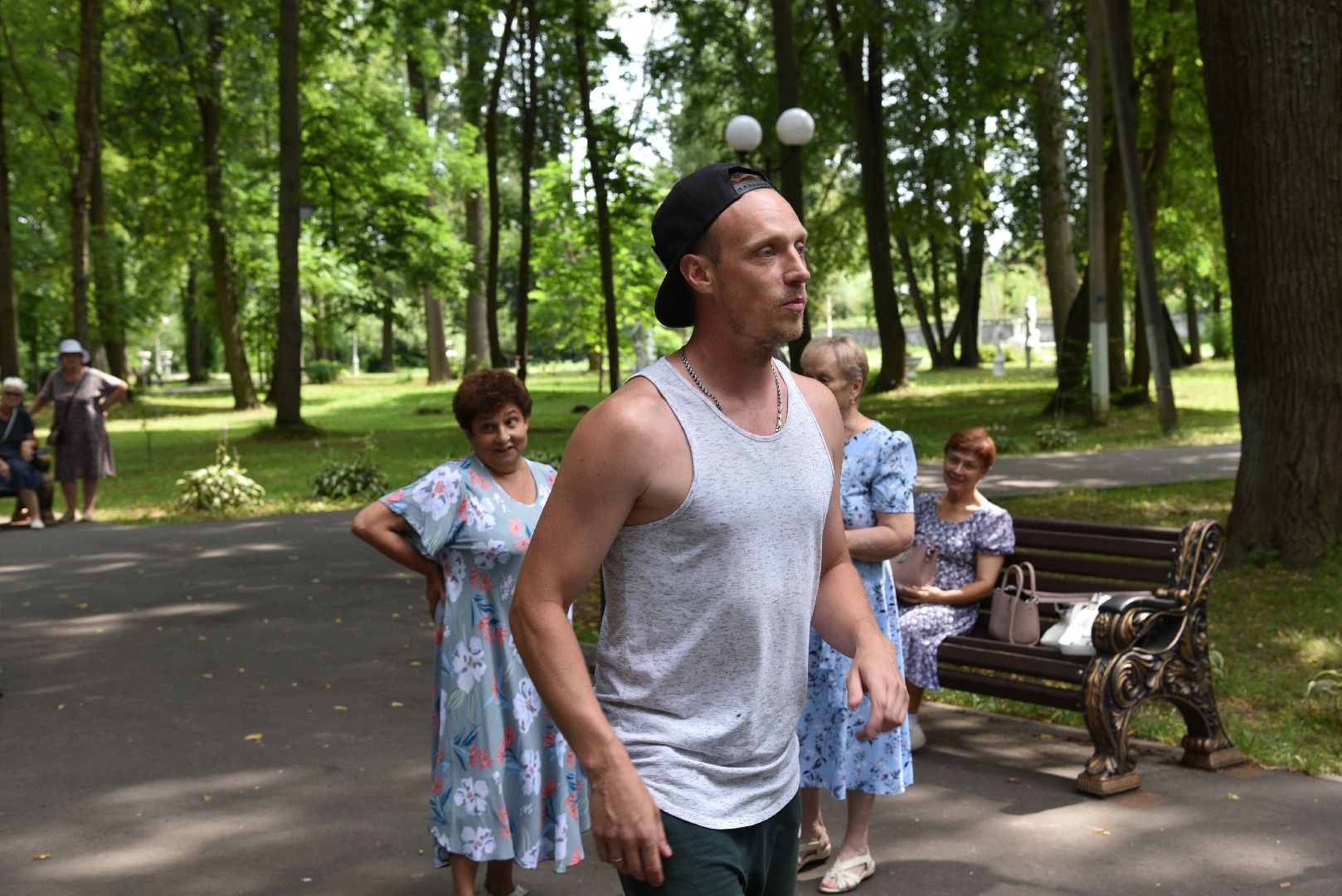 лотошино, лотошинский парк, танцы в парке, парки подмосковья, активное долголетие,