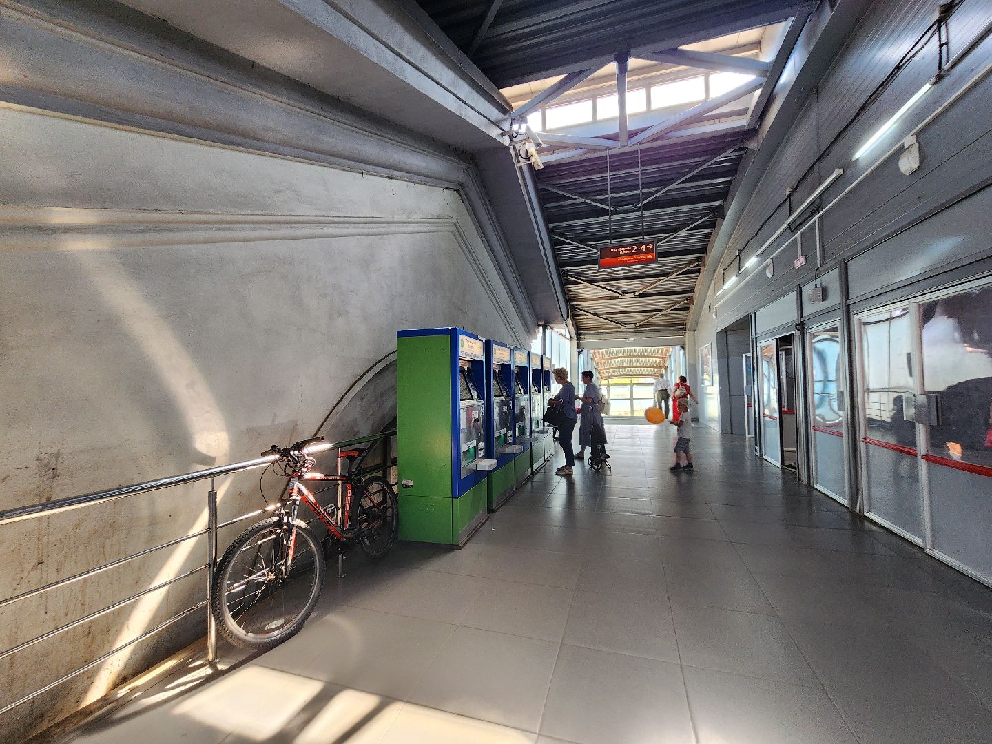 железнодорожная станция, волонеры, Станция Мытищи,