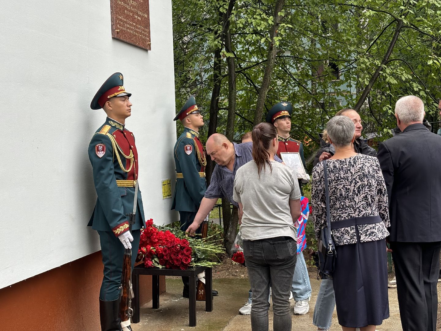 герои сво, микрорайон заря,