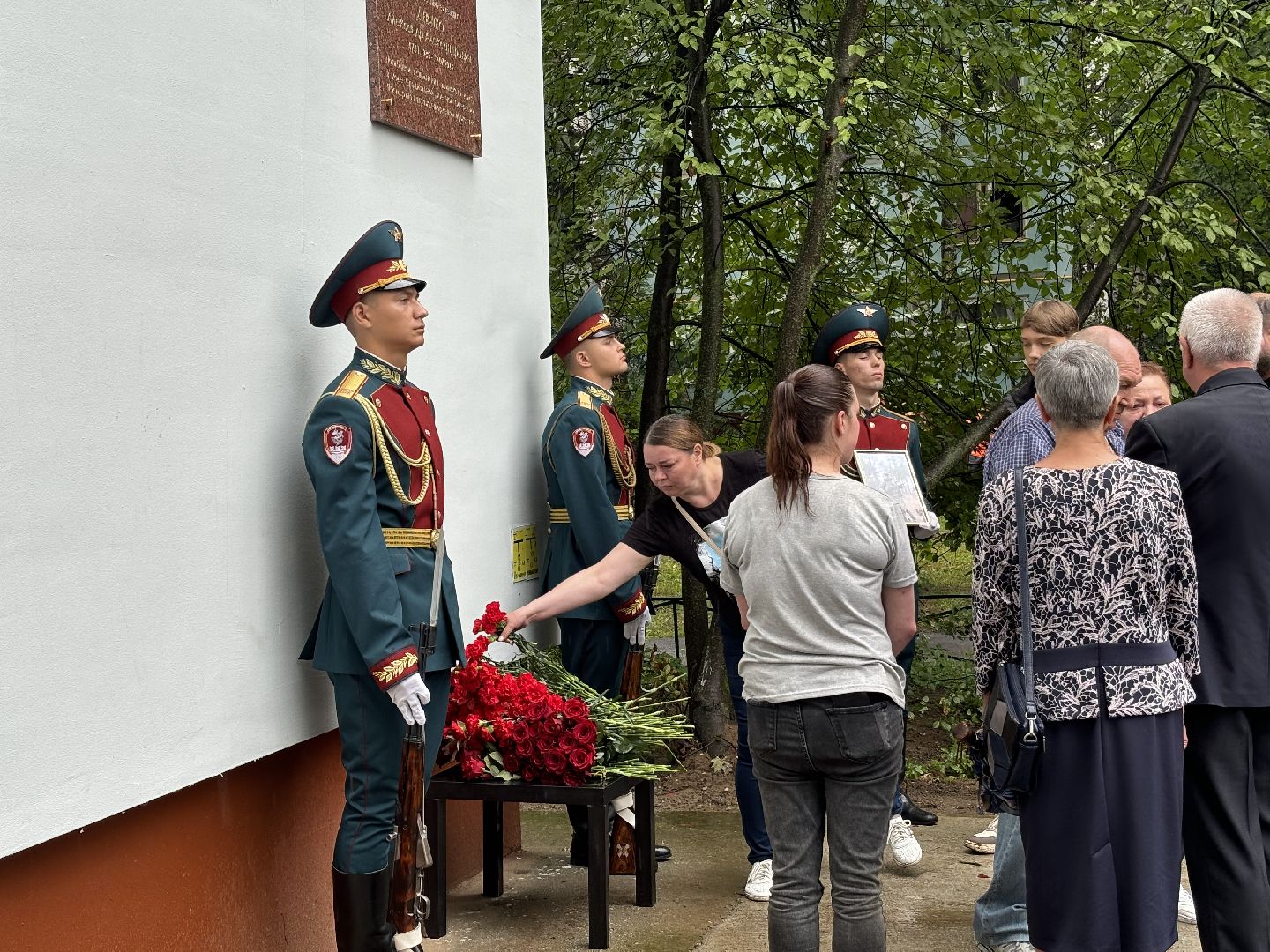 герои сво, микрорайон заря,