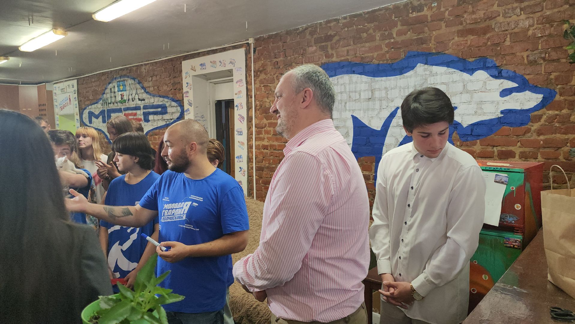 кашира, молодая гвардия, штаб, волонтеры, диана алумянц, михаил шувалов, маскировочные сети, тактические изделия,