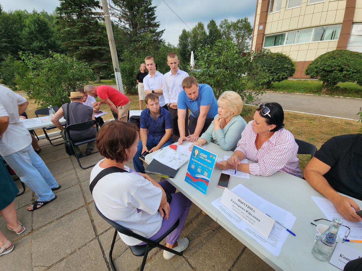 чехов, село Дубна, выездная администрация, входные группы, ремонт ступеней, уборка двора, горячая вода, горячее водоснабжение, ЖКХ,