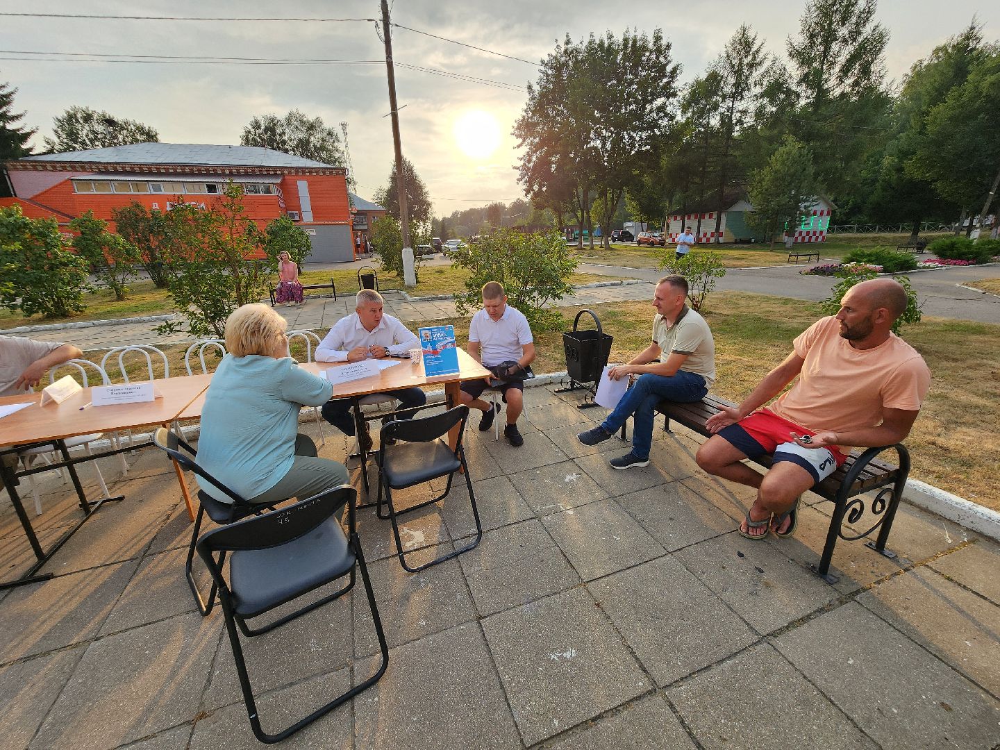 чехов, село Дубна, выездная администрация, входные группы, ремонт ступеней, уборка двора, горячая вода, горячее водоснабжение, ЖКХ,