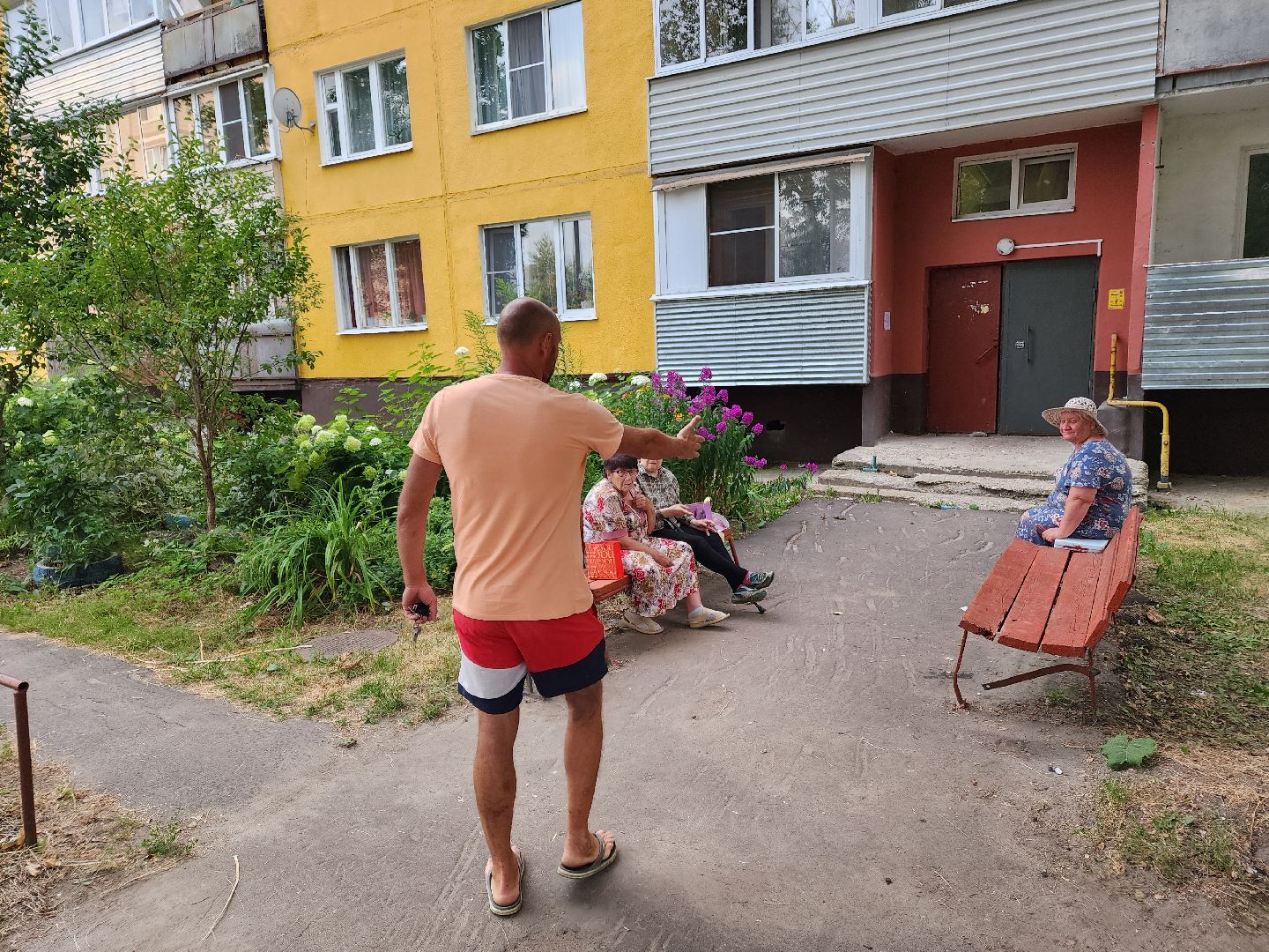 чехов, село Дубна, выездная администрация, входные группы, ремонт ступеней, уборка двора, горячая вода, горячее водоснабжение, ЖКХ,