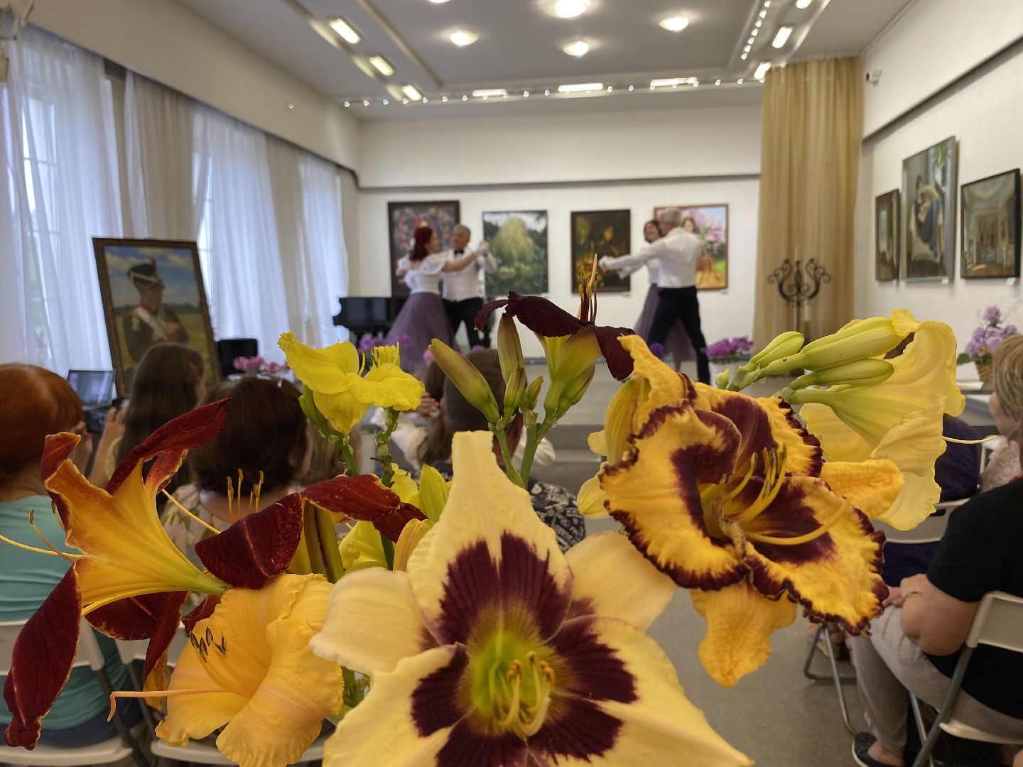 Коломна, дом озерова, выставка цветов, Цветы июля,