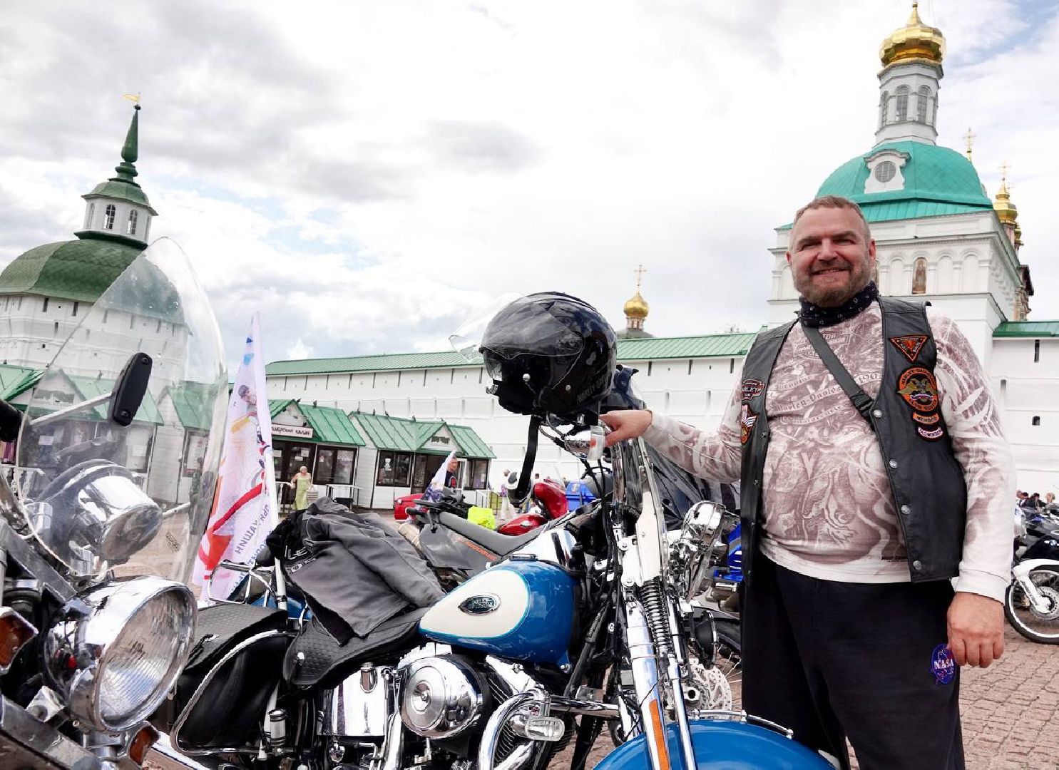 Добрые дела, Благотворительная акция, Мотопробег, Сергиев Посад, Троице-Сергиева лавра, Ильинская больница, Сергей Бурунов, Мотодвижение, Илья Кашин,