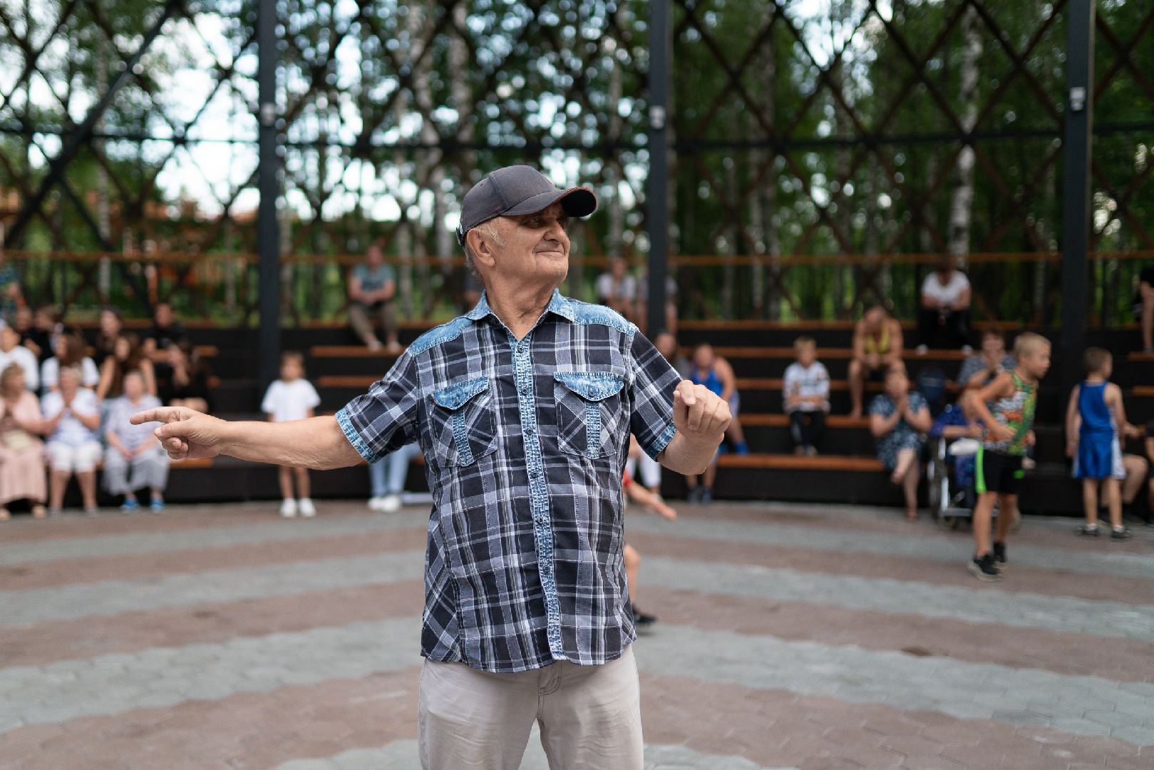 егорьевск, ночь в парке, 200 лет егорьевску, дискотека, праздник, акция,