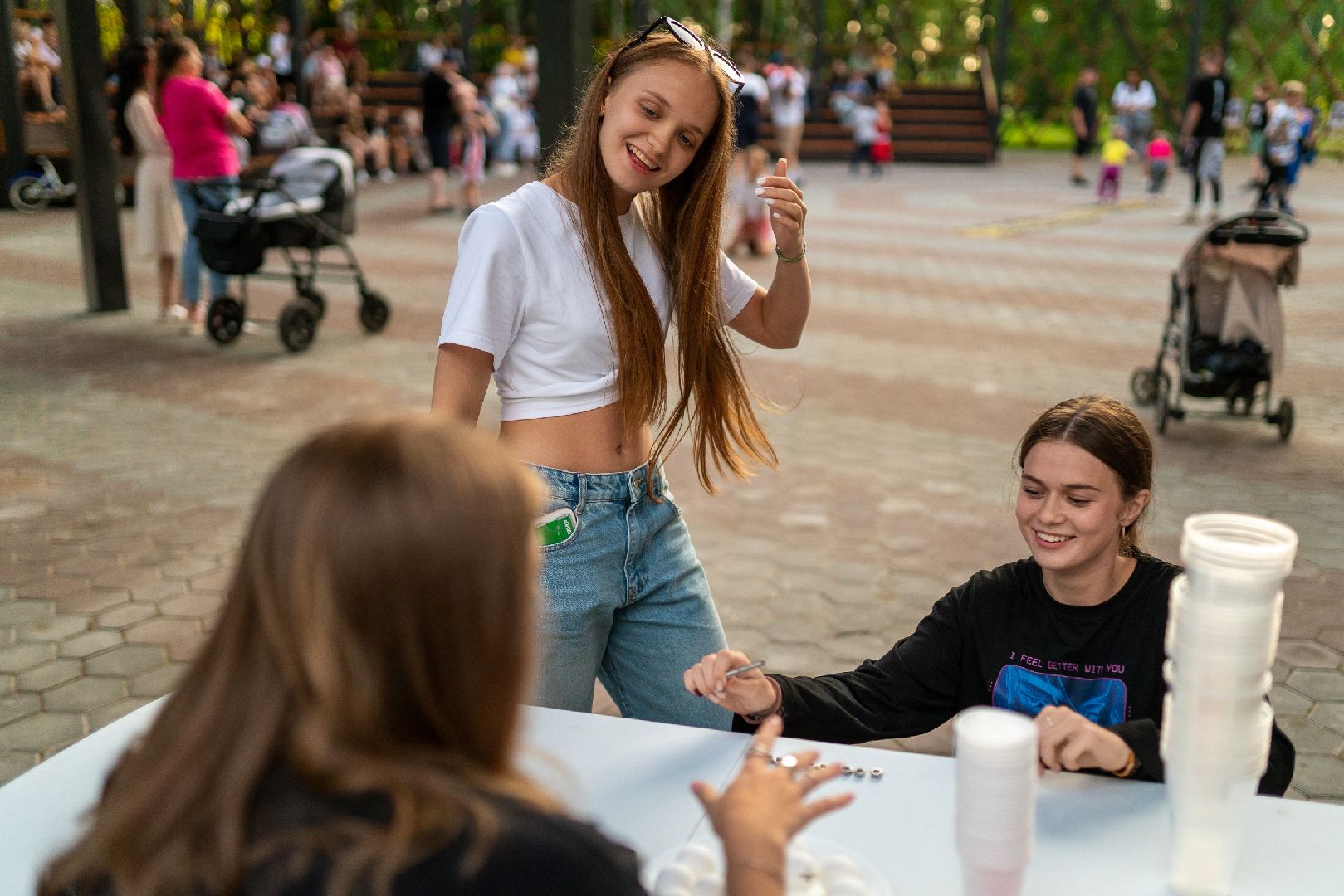 егорьевск, ночь в парке, 200 лет егорьевску, дискотека, праздник, акция,