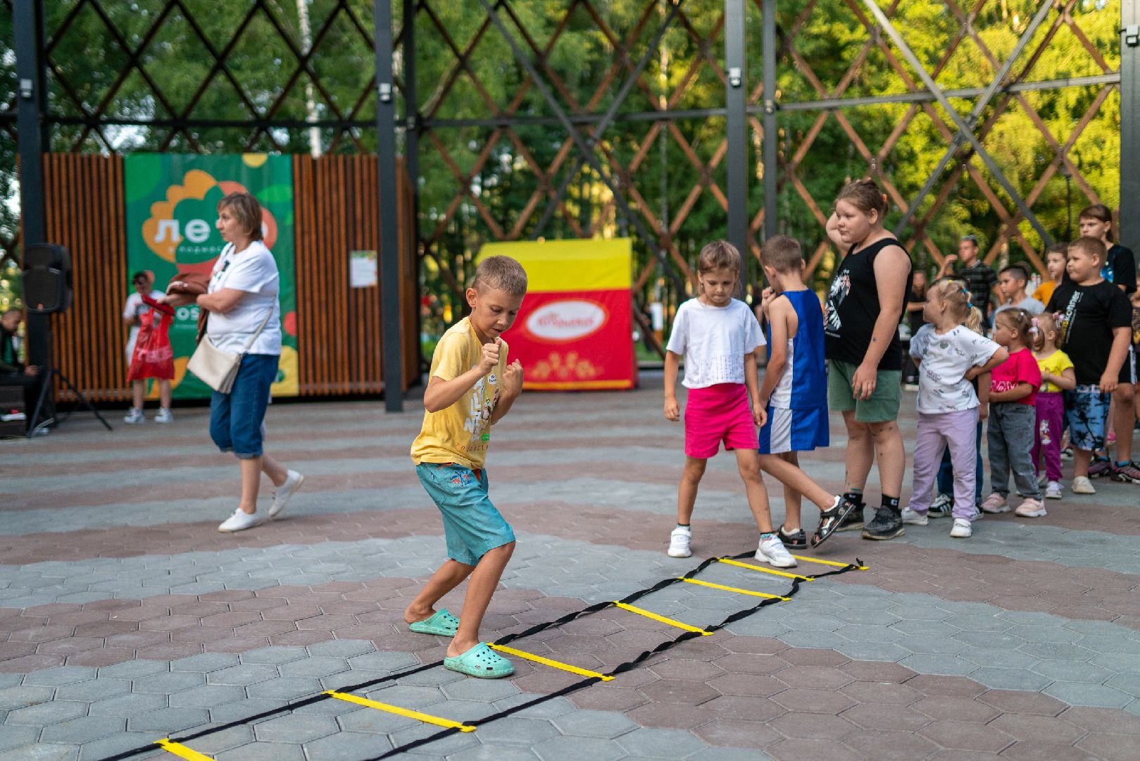 егорьевск, ночь в парке, 200 лет егорьевску, дискотека, праздник, акция,