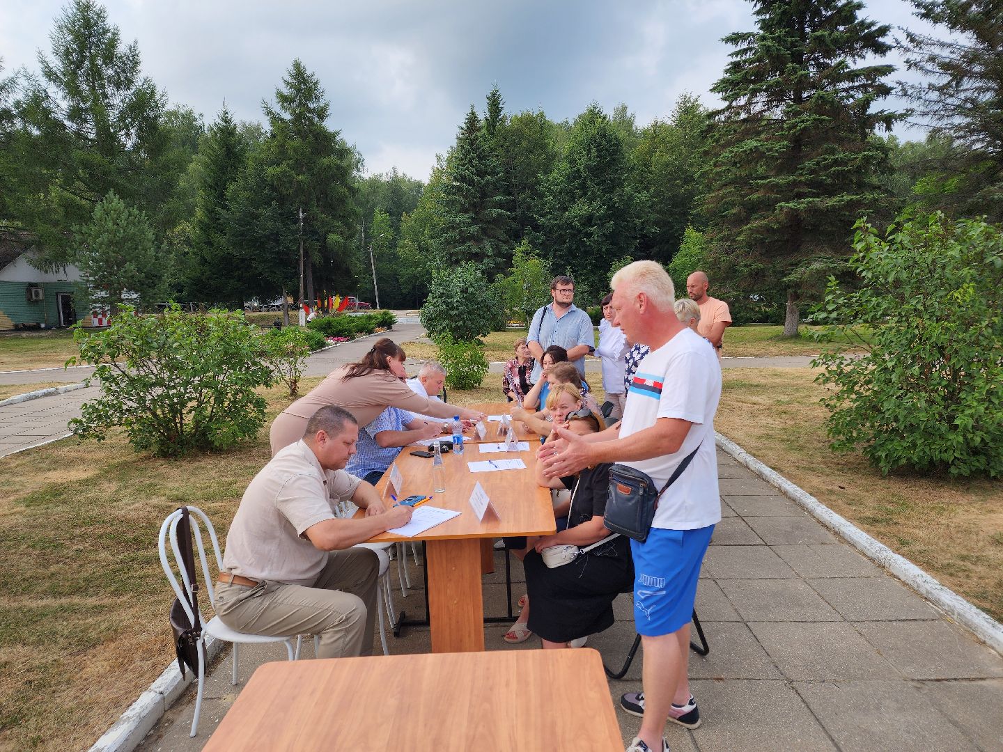 Чехов, село Дубна, выездная администрация, благоустройство, зона отдыха, лесопарк, глава администрации го Чехов Михаил Собакин,