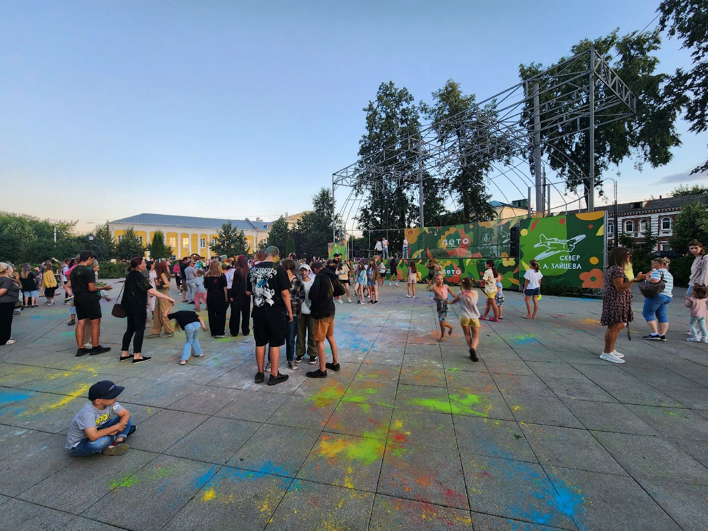 Коломна, ночь в парке, лето в подмосковье,