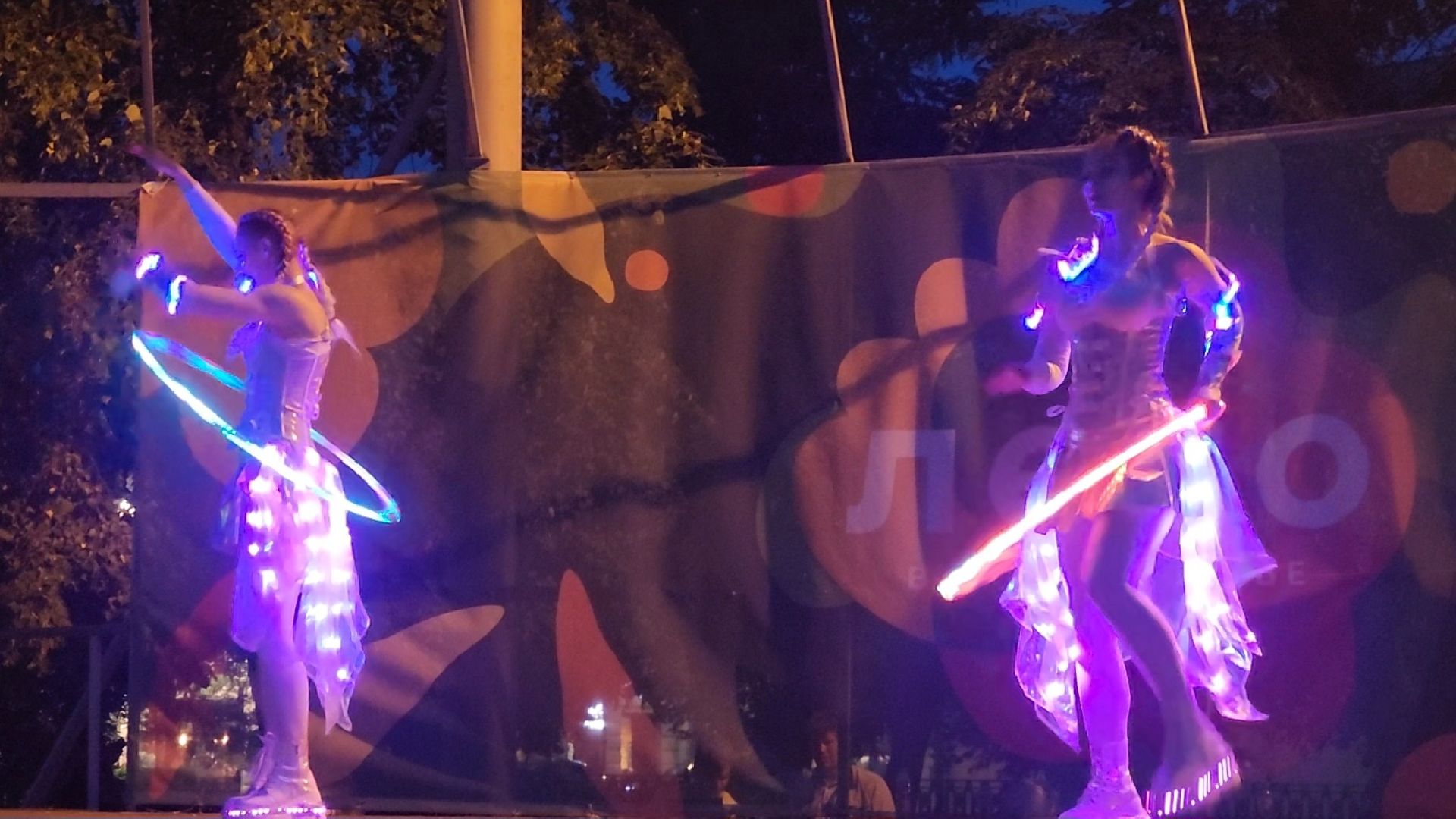 Коломна, ночь в парке, лето в подмосковье,