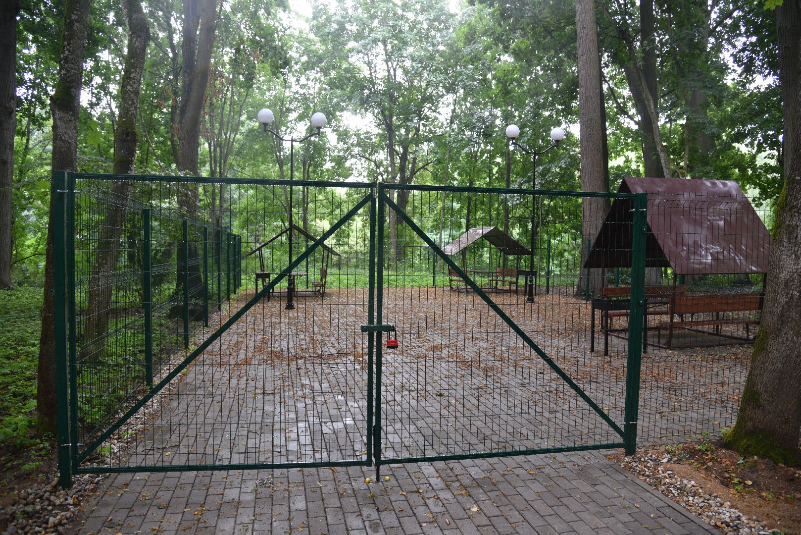 лотошино, лотошинский парк, парки подмосковья, зона для пикника,