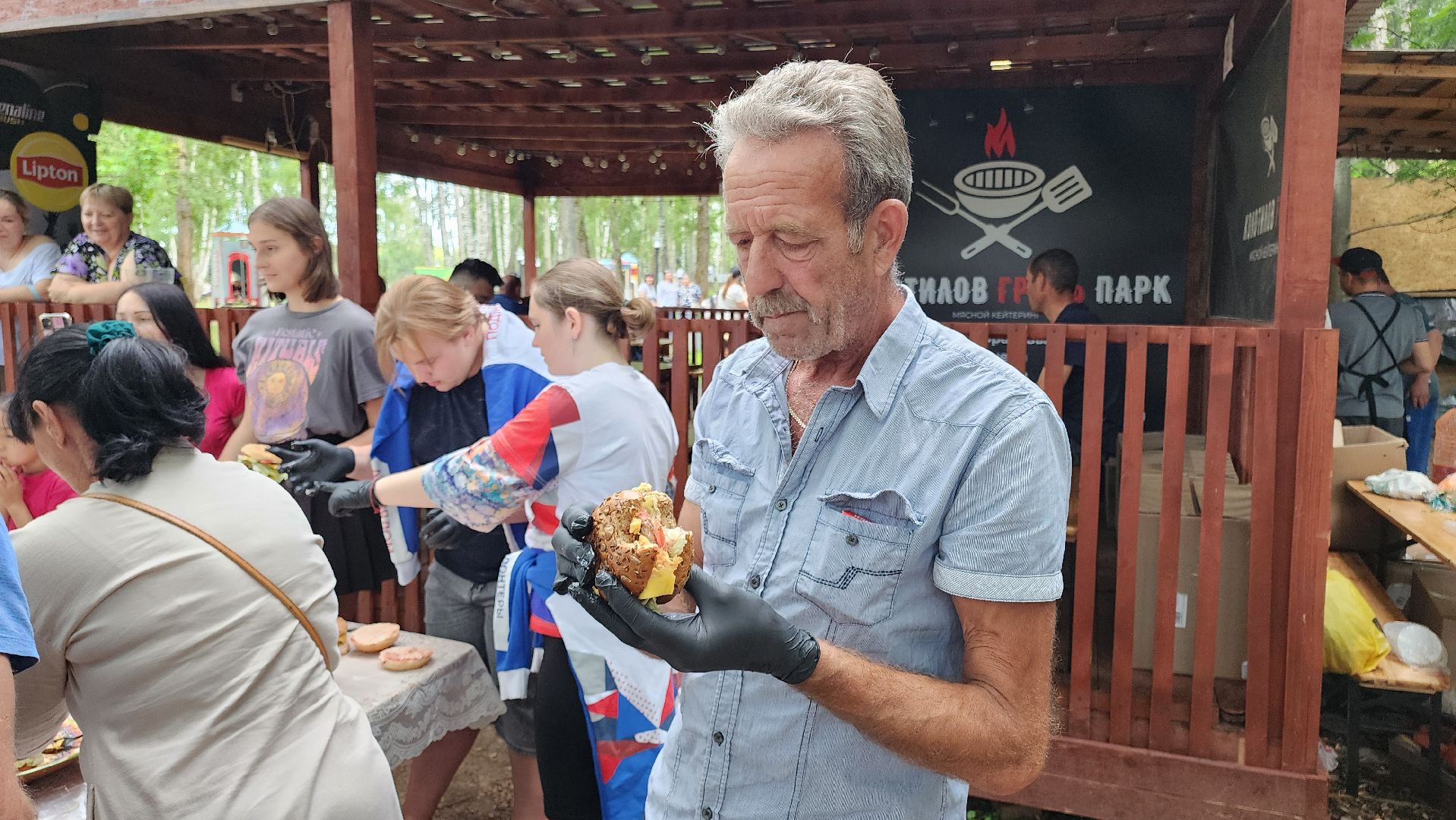 Кашира, Городской парк, мастер-класс, бургеры, котлета, булка, лимонад, ночь в парке, волонтеры,