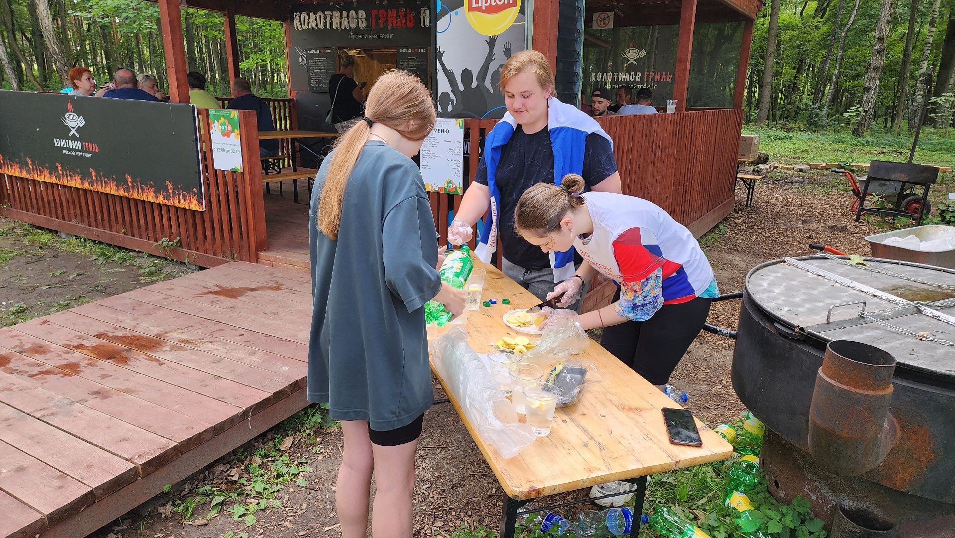 Кашира, Городской парк, мастер-класс, бургеры, котлета, булка, лимонад, ночь в парке, волонтеры,