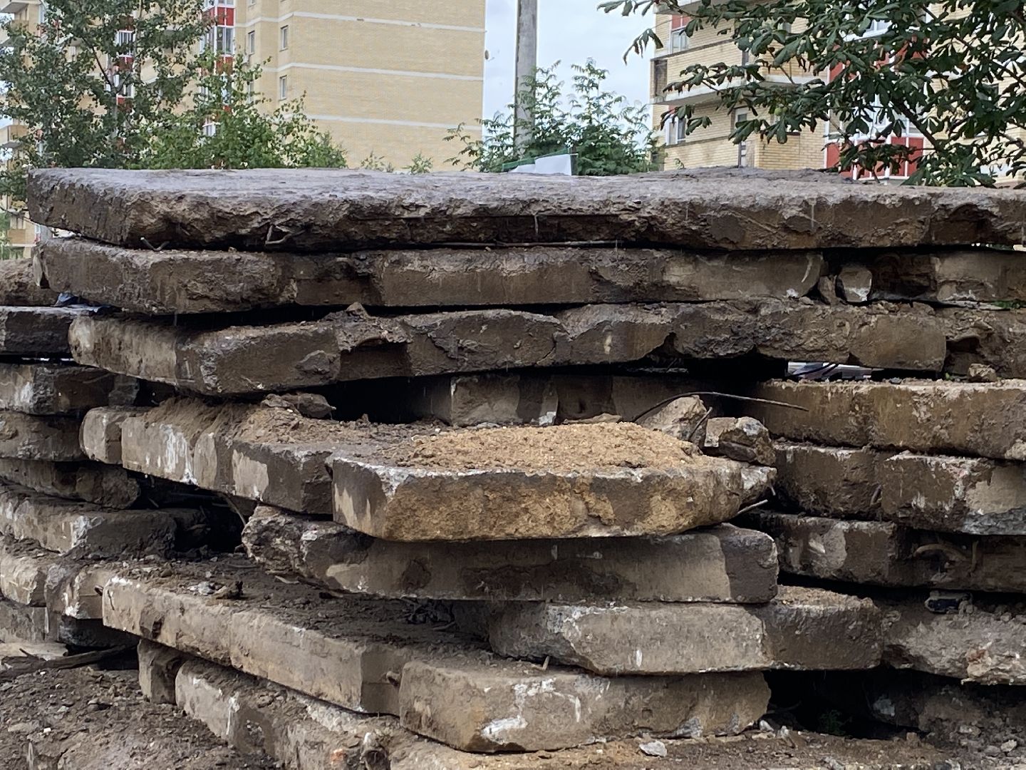 новая парковка Власиха, Власиха микрорайон Школьный, комфортная городская среда, парковочные места, работы по благоустройству,