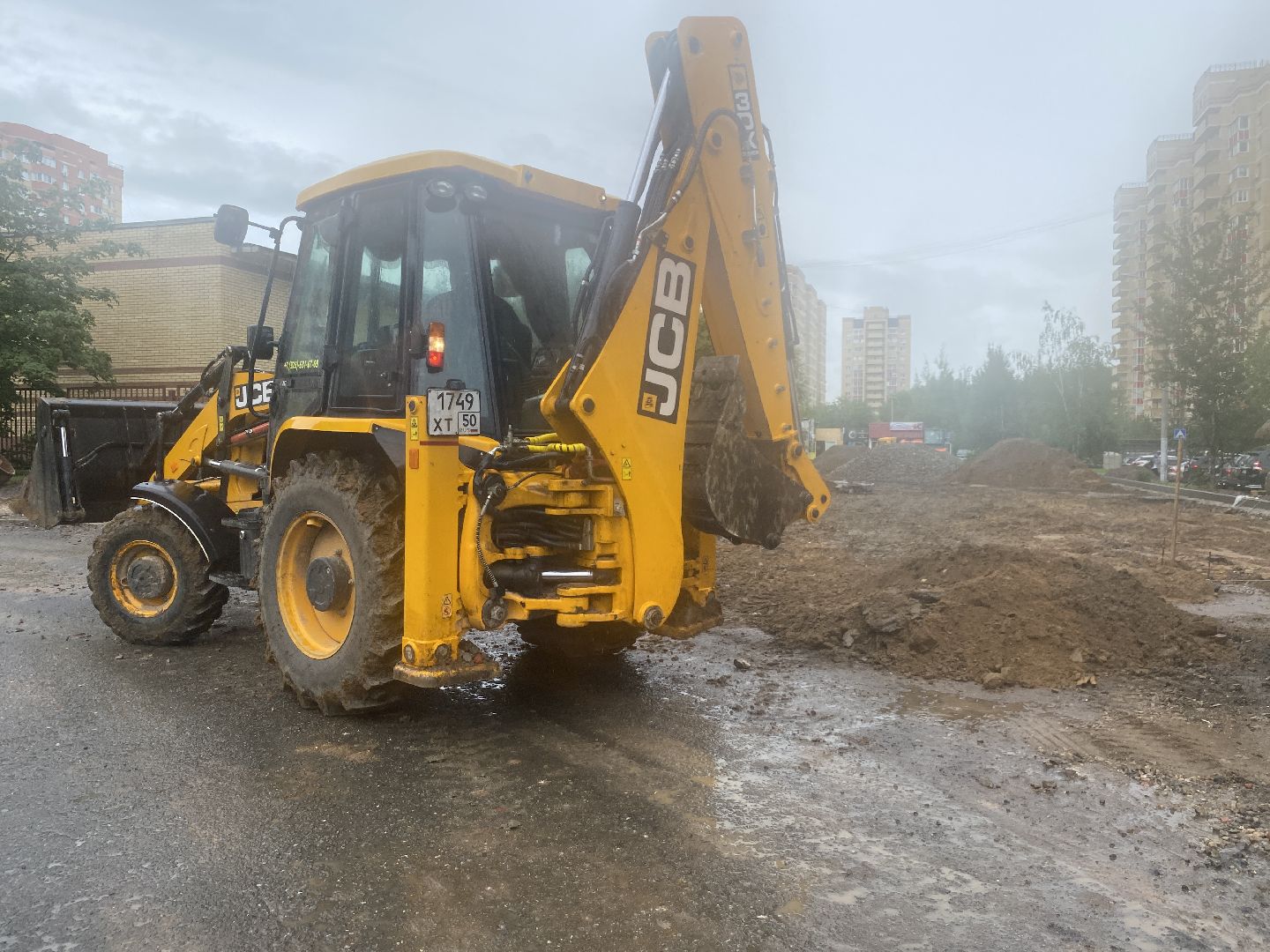 новая парковка Власиха, Власиха микрорайон Школьный, комфортная городская среда, парковочные места, работы по благоустройству,