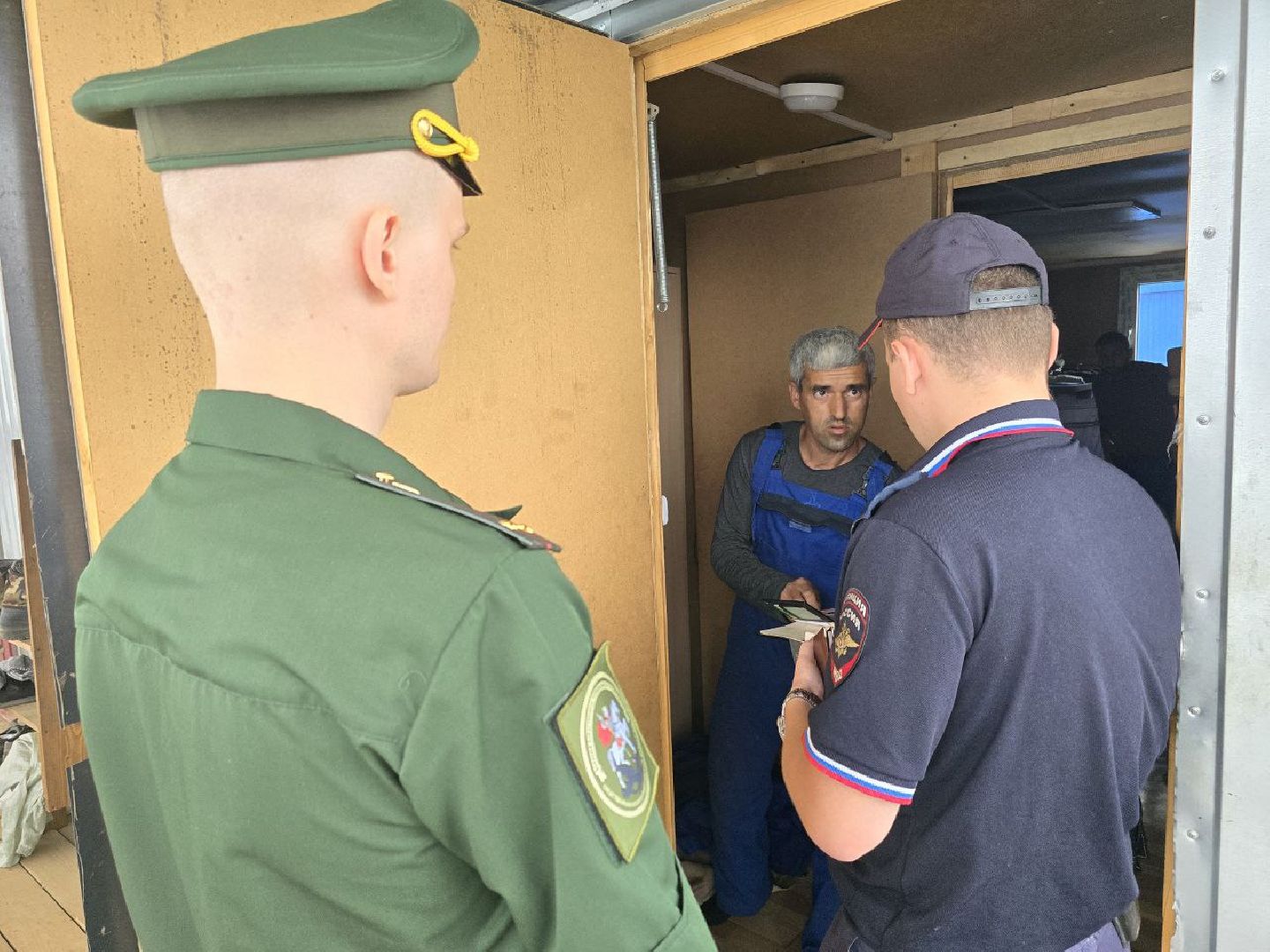 защита отечества, воинский учет, военные следователи, рейд среди мигрантов,деревня Папушево,