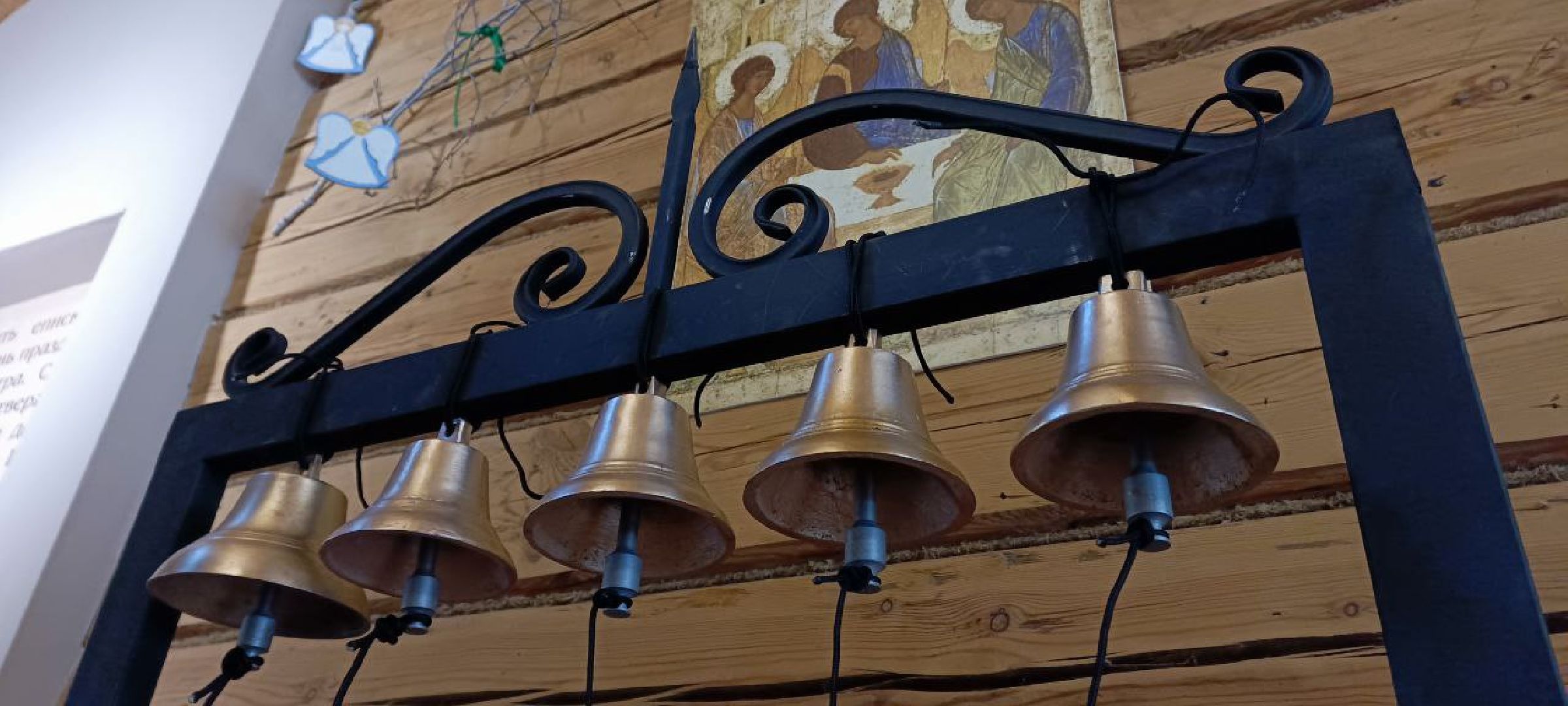 Дмитров, Дом епископа Серафима, Колокольный завод Дьячкова,