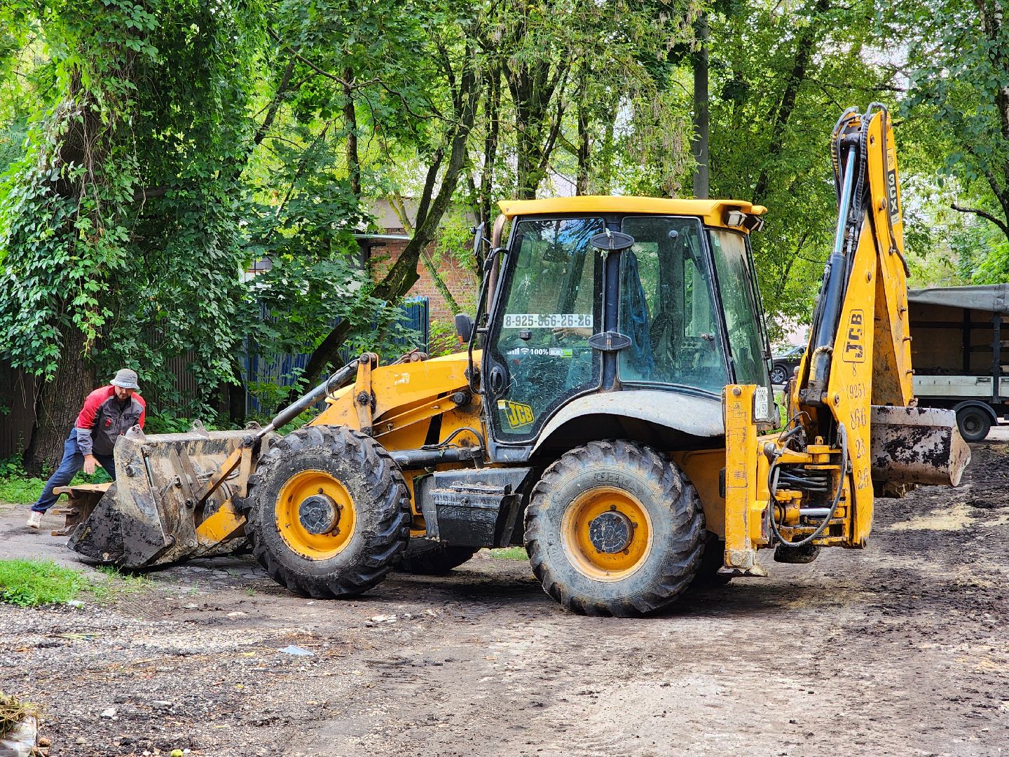 Чехов, улица Чехова, двор, дворовая территория, комплексное благоустройство, проезды, тротуар, детская площадка, освещение, парковка, формирование комфортной городской среды, глава округа Михаил Собакин,