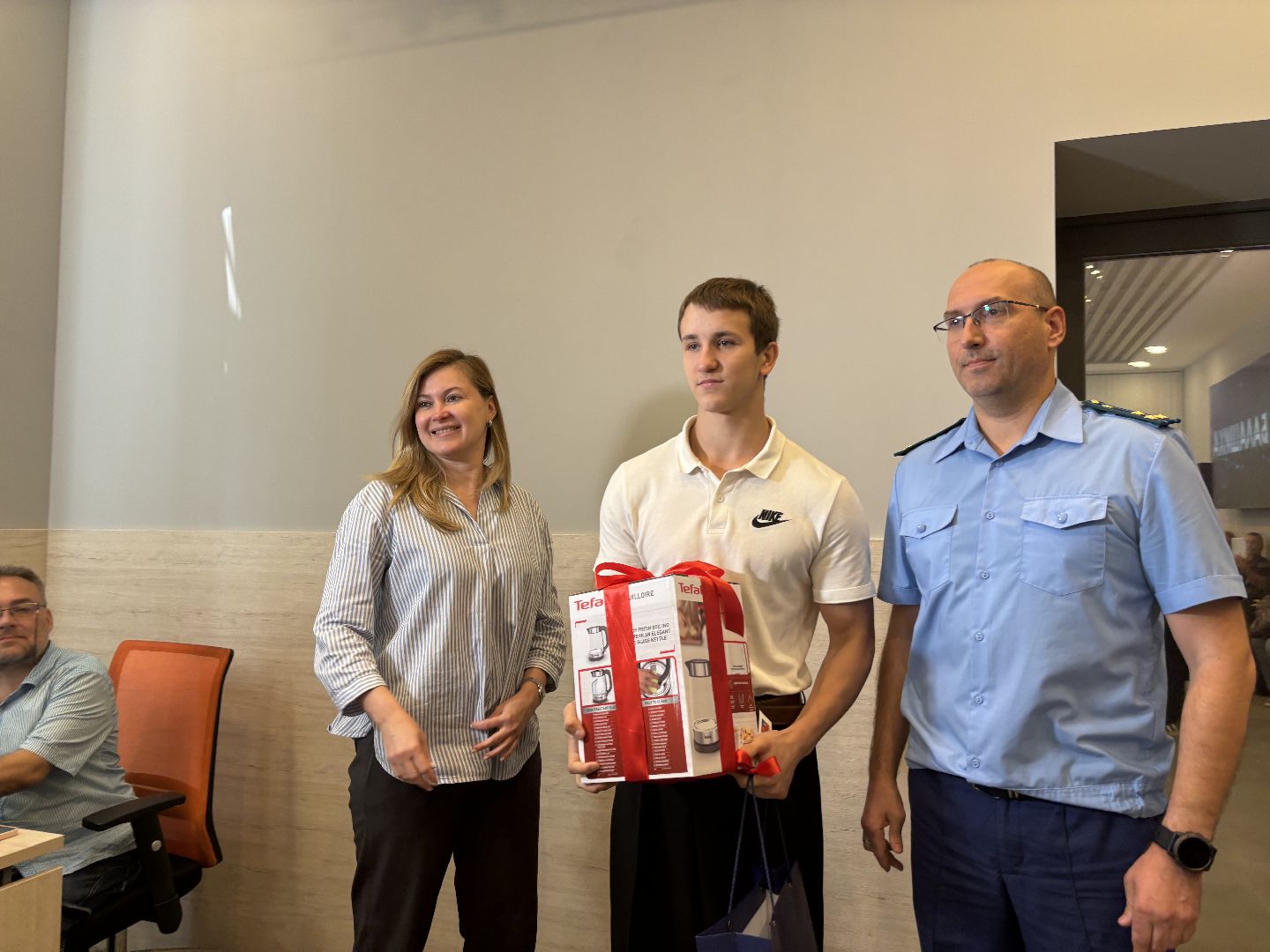 вручение ключей, вручение ключей сироте,