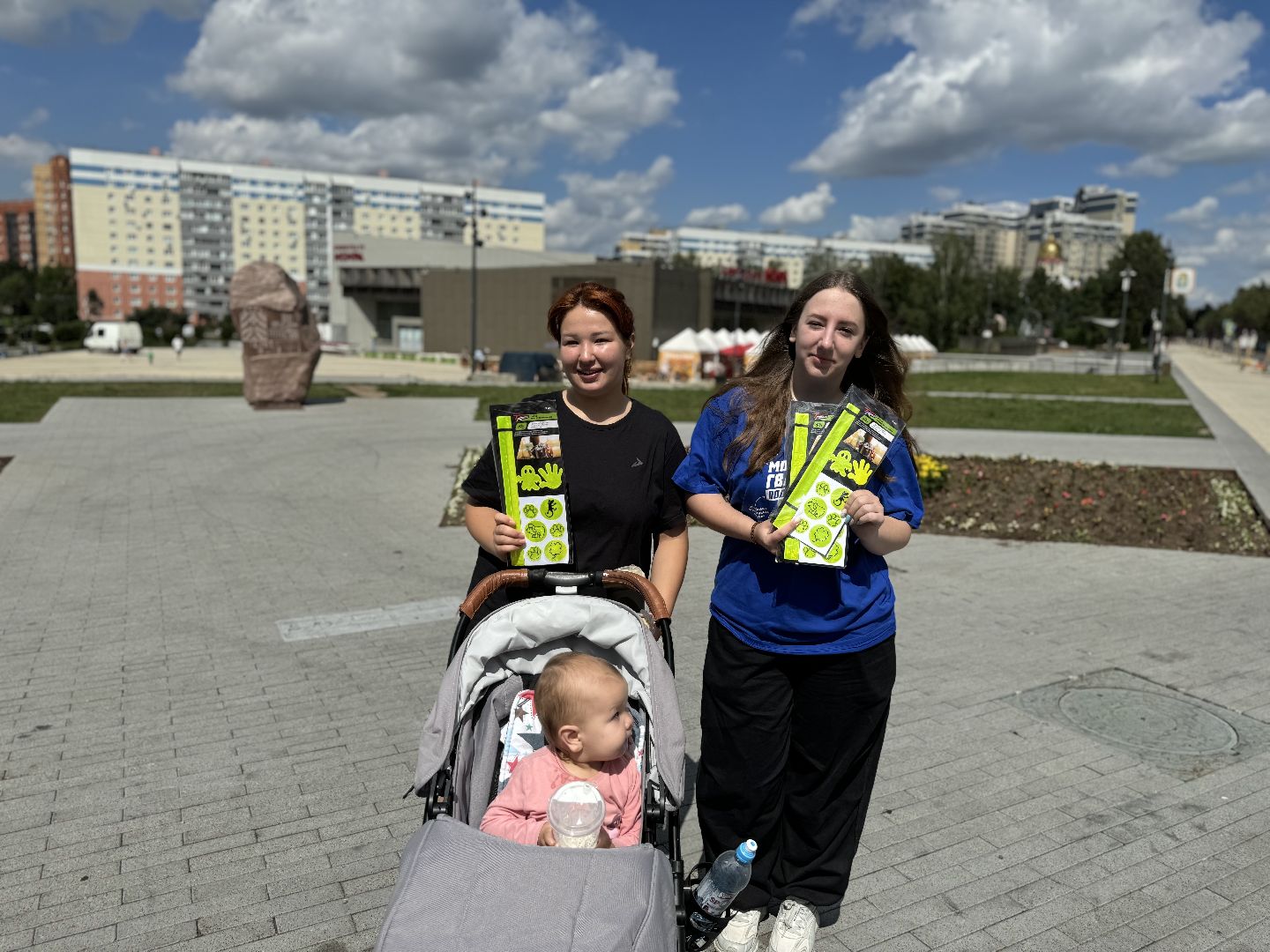 акция засветись, безопасность дорожного движения, активисты молодой гвардии, сотрудники ГИБДД, госавтоинспекция, ленинский округ,