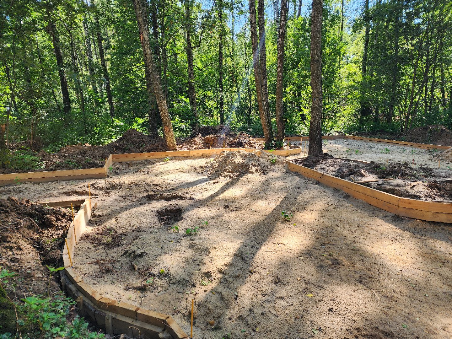 Чехов, микрорайон Губернский, строительство, лесопарк, лесопарковая зона отдыха, благоустройство, программа Парки в лесу, губернатор Московской области Андрей Воробьев, глава администрации го Чехов Михаил Собакин,