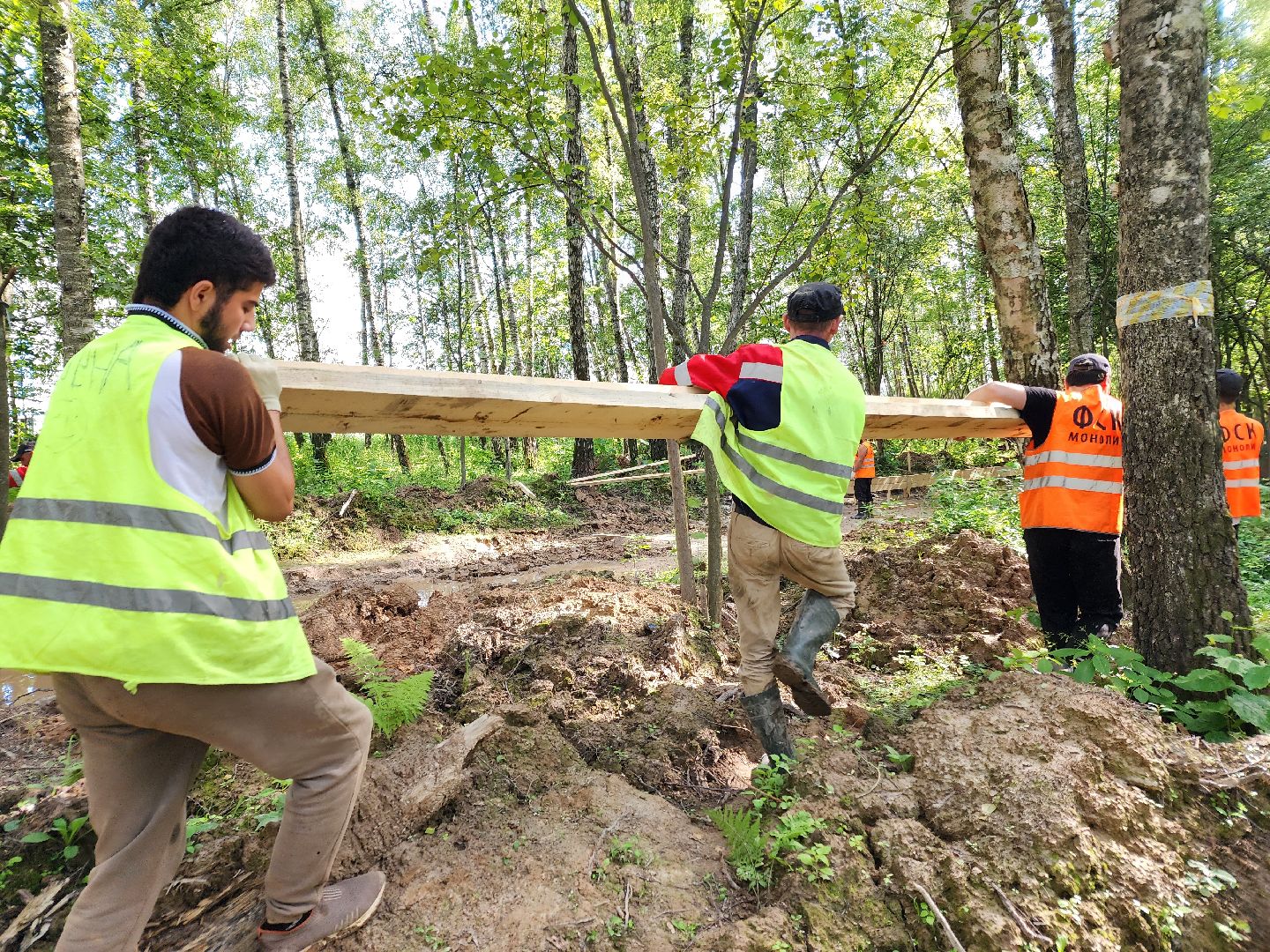 Чехов, микрорайон Губернский, строительство, лесопарк, лесопарковая зона отдыха, благоустройство, программа Парки в лесу, губернатор Московской области Андрей Воробьев, глава администрации го Чехов Михаил Собакин,