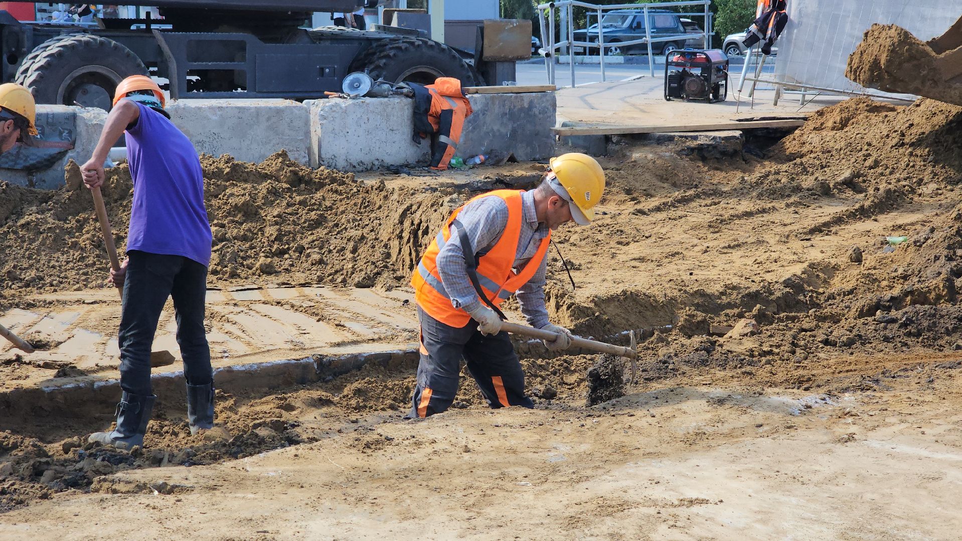 кашира, муп теплосеть, реконструкция трубопровода, теплоснабжение, горячая вода, земляные работы, обратная засыпка, ремонт,