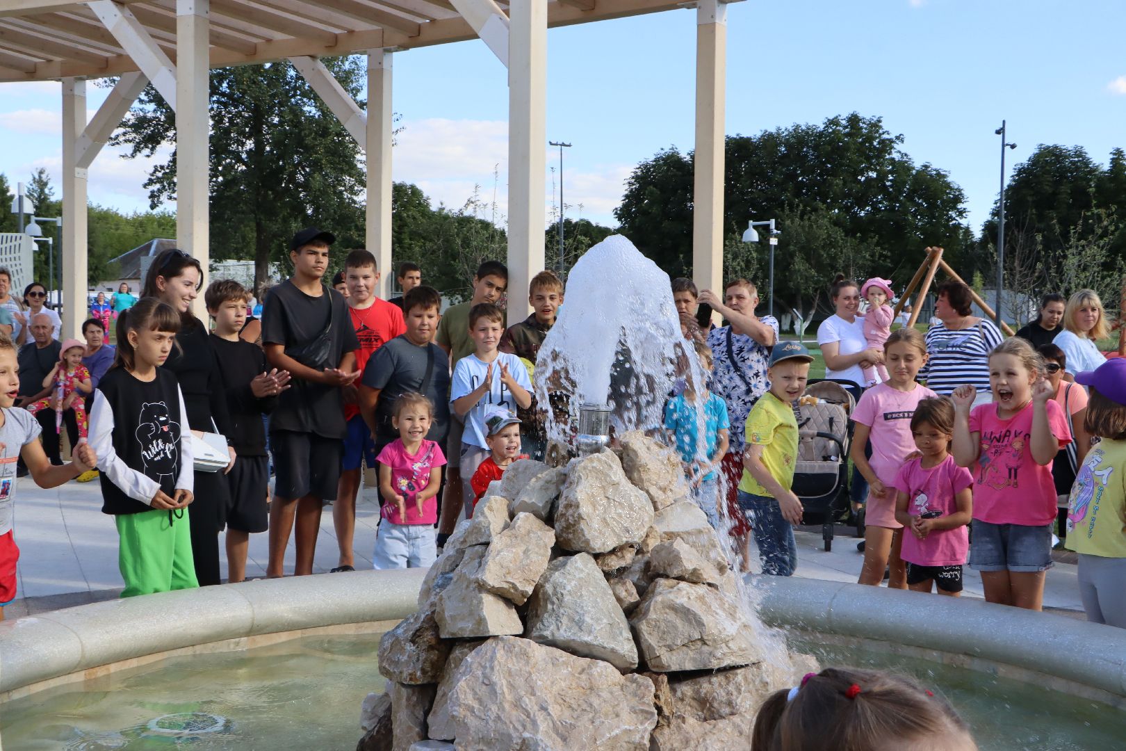 национальный проект жилье и городская среда, Яблоневый сад, поселок Успенский, серебряные Пруды, благоустройство, президентские проекты,