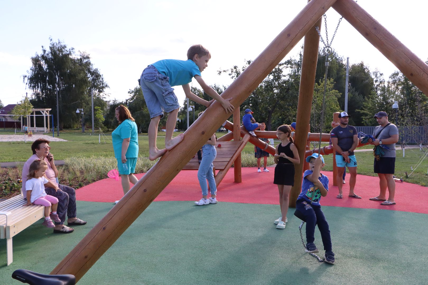 национальный проект жилье и городская среда, Яблоневый сад, поселок Успенский, серебряные Пруды, благоустройство, президентские проекты,
