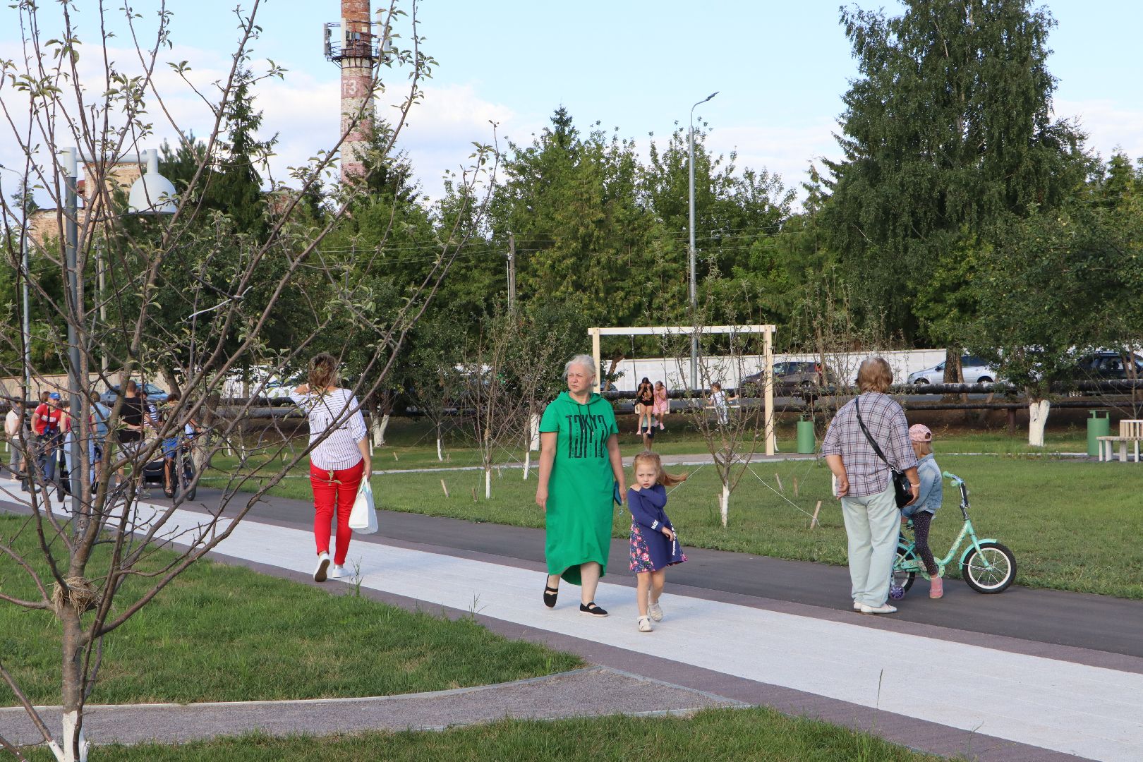 национальный проект жилье и городская среда, Яблоневый сад, поселок Успенский, серебряные Пруды, благоустройство, президентские проекты,