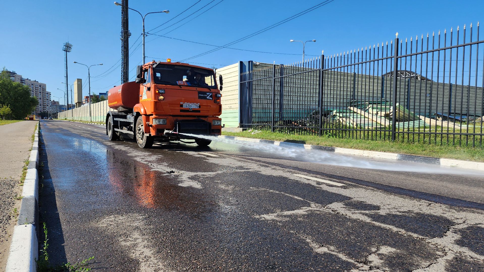 полив дорог, аэрация, аэрация воздуха, Коммунальные службы, Дорожные службы, дорожная безопасность, дорожная инфраструктура, Домодедово, Подмосковье,