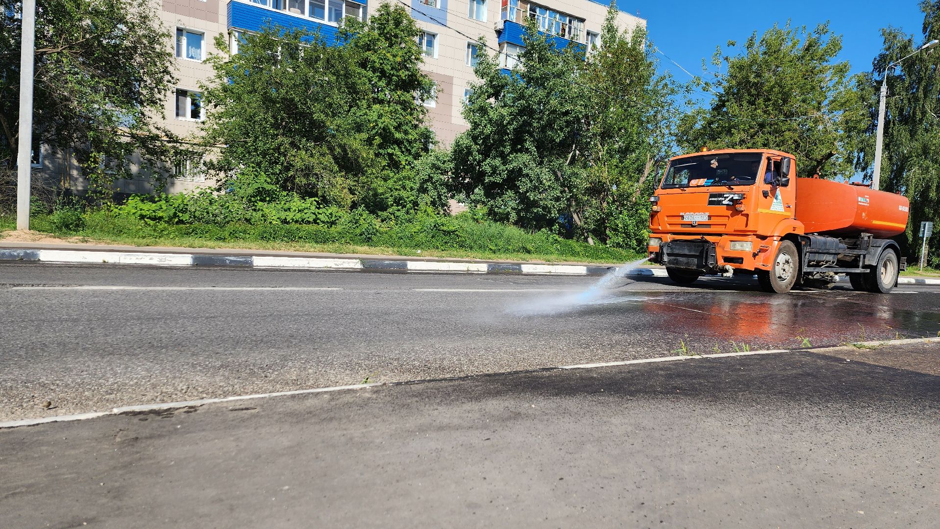 полив дорог, аэрация, аэрация воздуха, Коммунальные службы, Дорожные службы, дорожная безопасность, дорожная инфраструктура, Домодедово, Подмосковье,