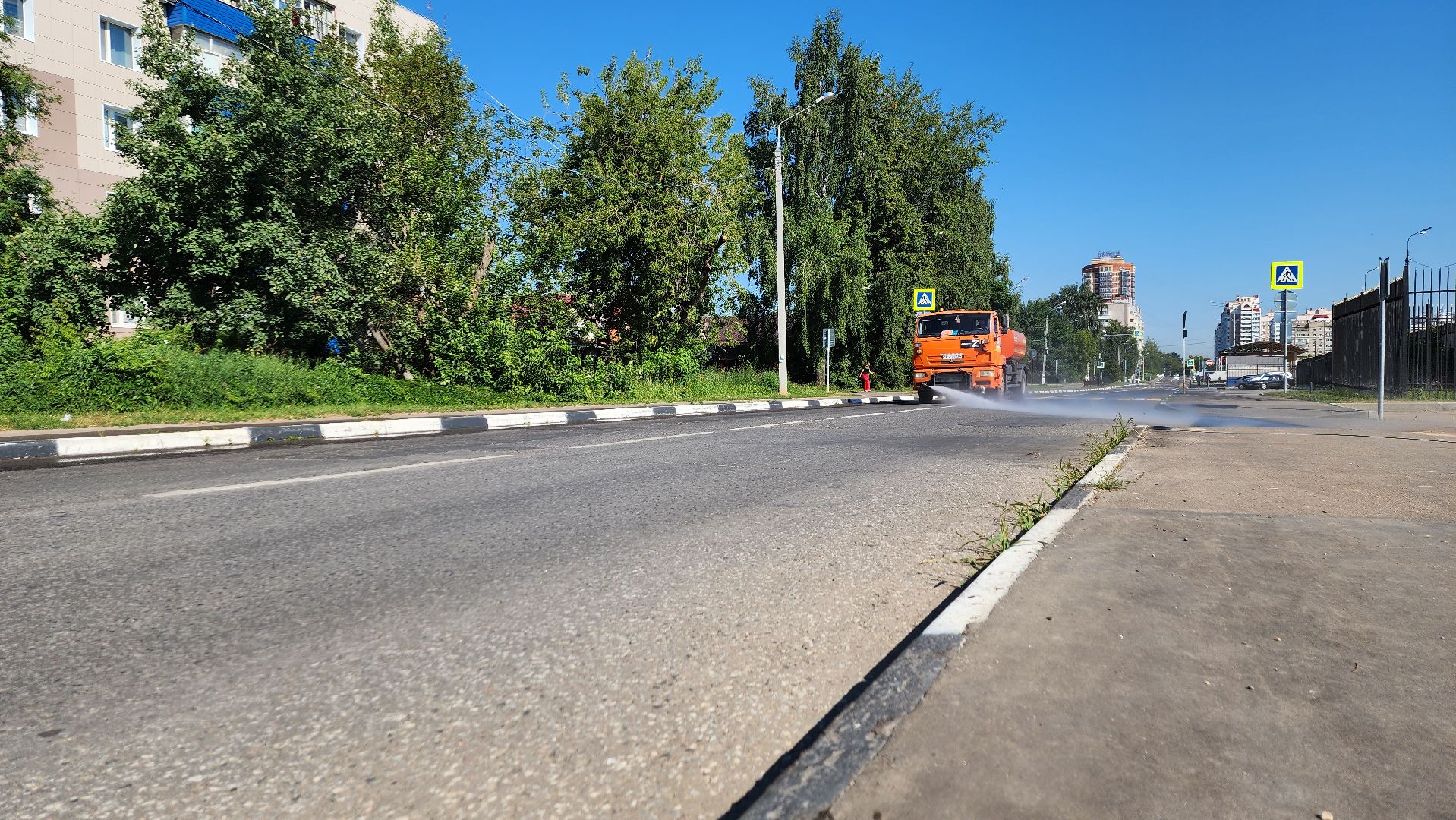 полив дорог, аэрация, аэрация воздуха, Коммунальные службы, Дорожные службы, дорожная безопасность, дорожная инфраструктура, Домодедово, Подмосковье,