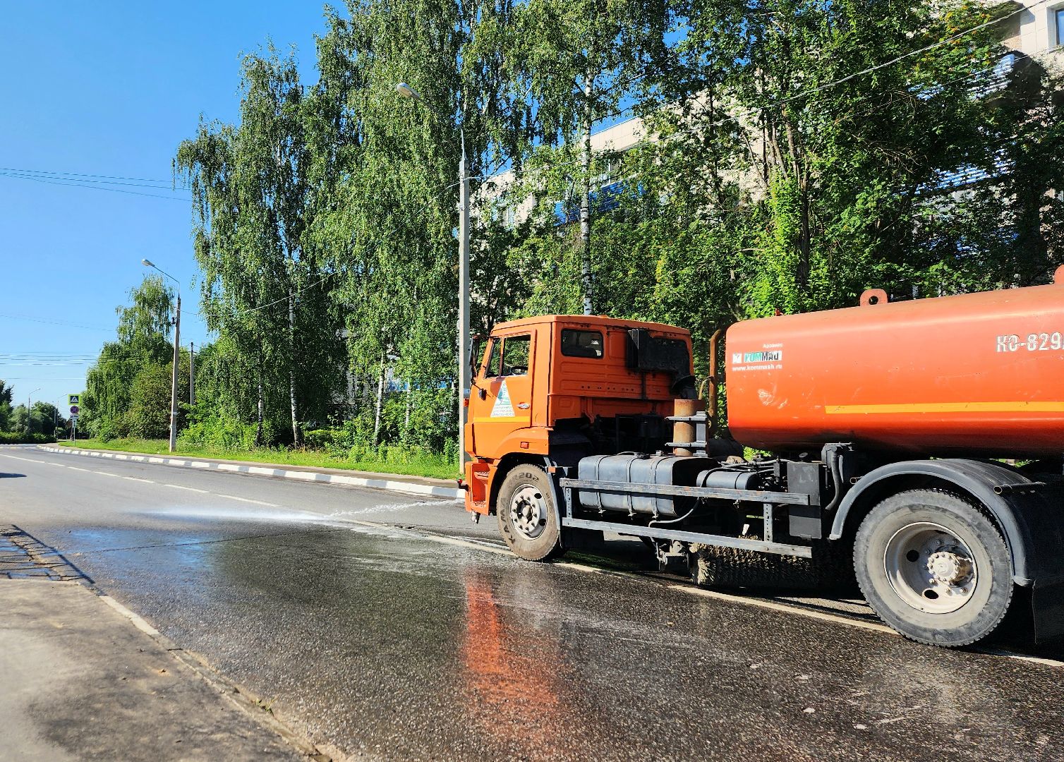 полив дорог, аэрация, аэрация воздуха, Коммунальные службы, Дорожные службы, дорожная безопасность, дорожная инфраструктура, Домодедово, Подмосковье,